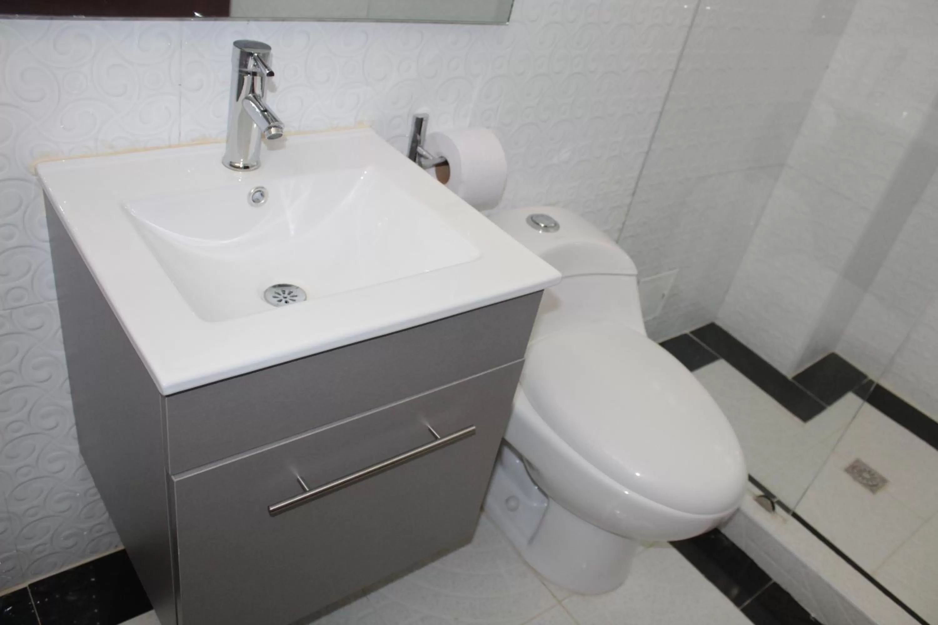 Comfort Triple Room with Shower in Hotel spa Excalibur