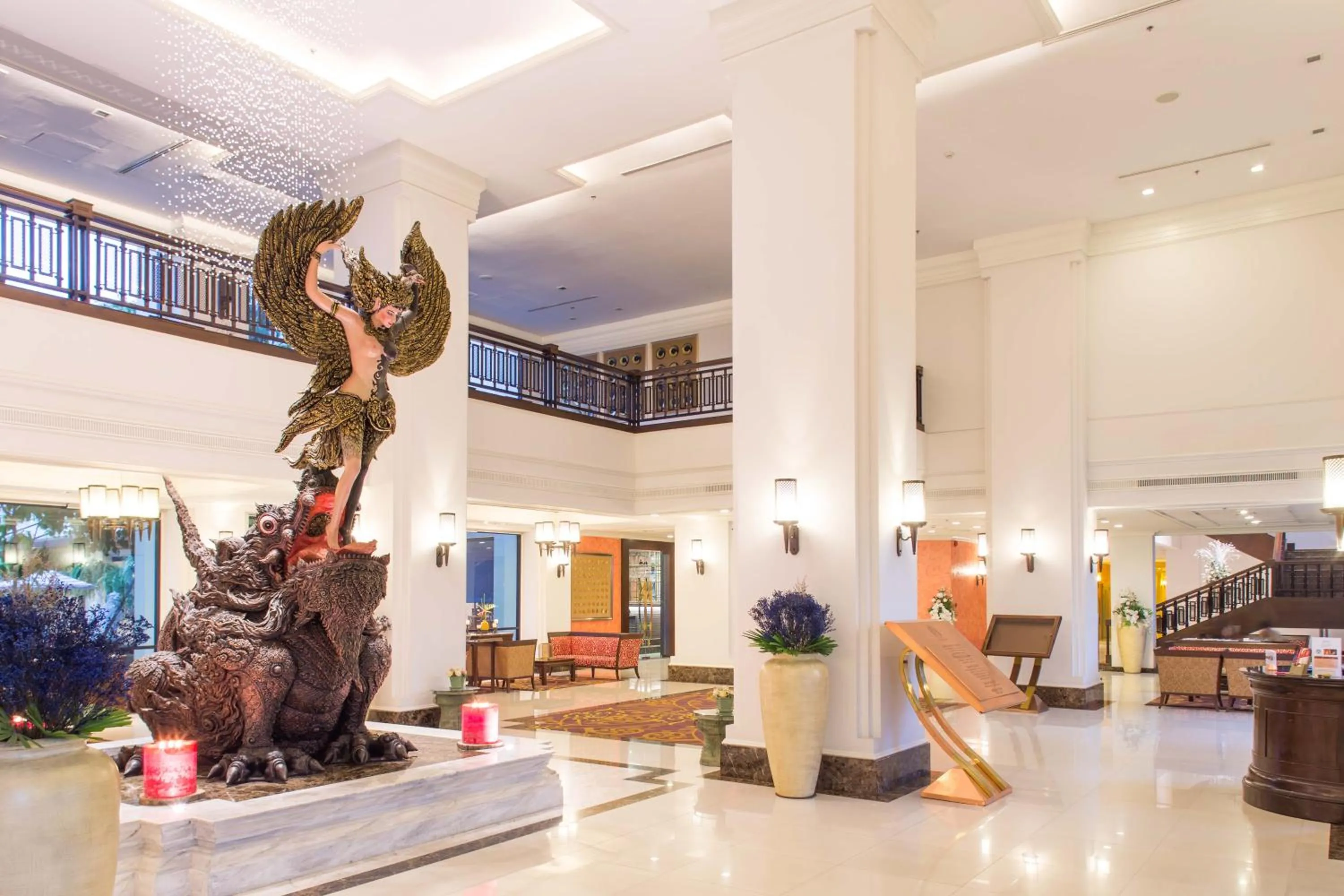 Lobby or reception in Mida Grande Hotel Dhavaravati Nakhon Pathom - SHA PLUS