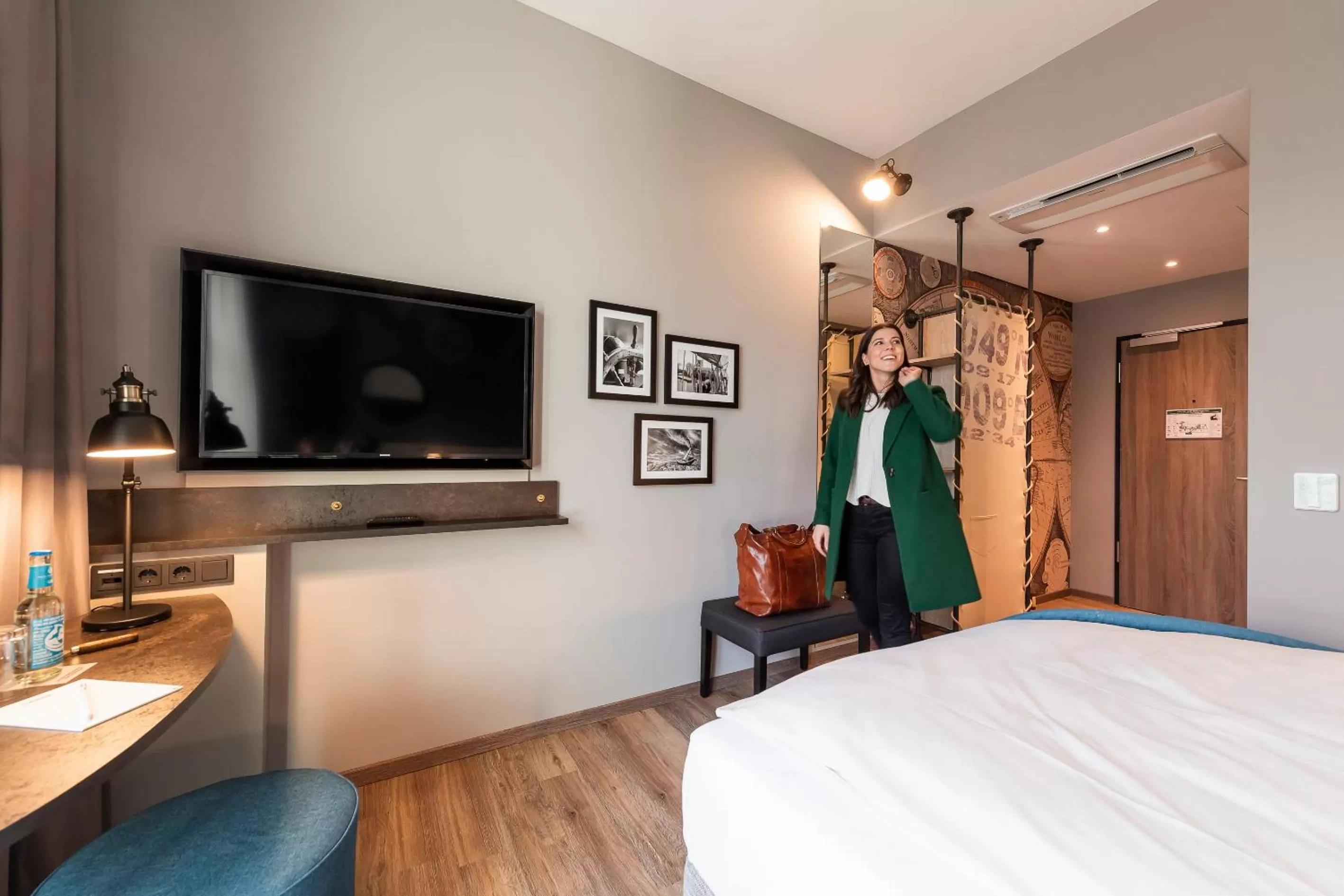 Photo of the whole room, Bed in HARBR Hotel Heilbronn, a member of Radisson Individuals