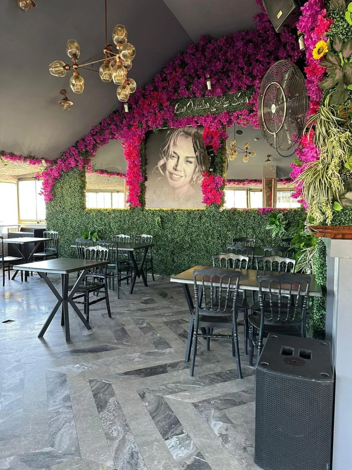 Restaurant/Places to Eat in TK Taxim Bosphorus Hotel