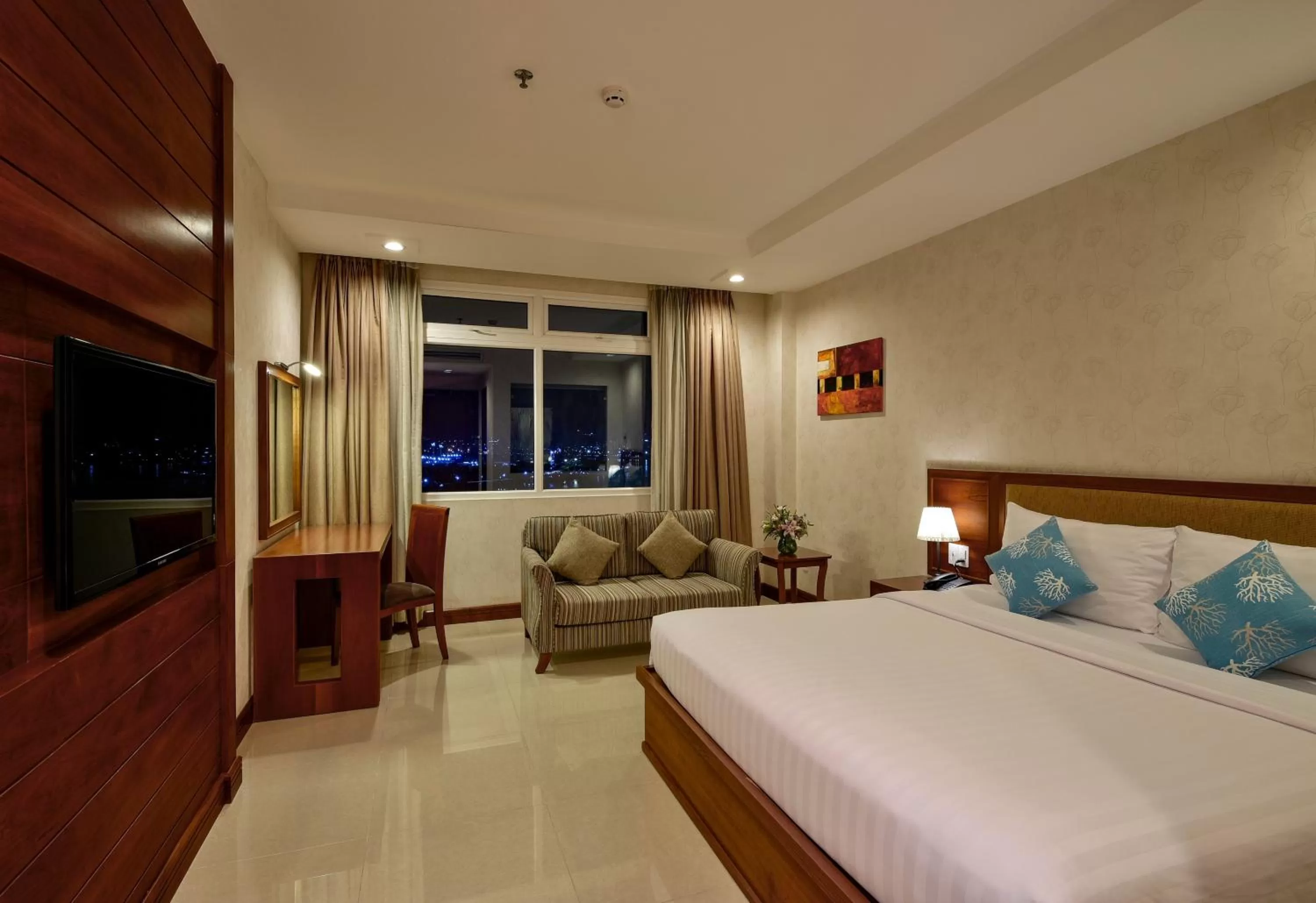Night, Bed in Aquari Hotel