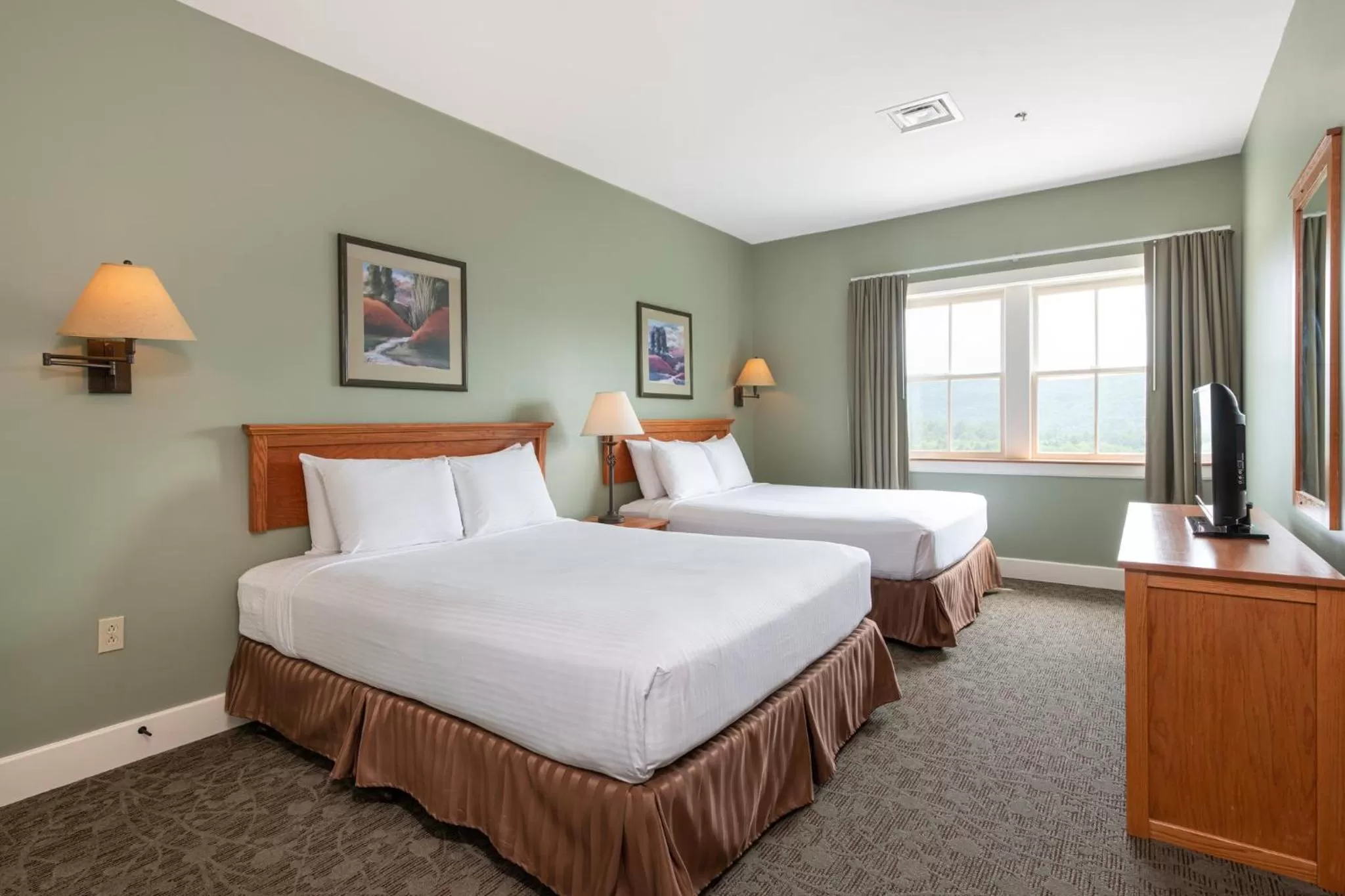 Photo of the whole room, Bed in Jackson Gore Village on Okemo Mountain