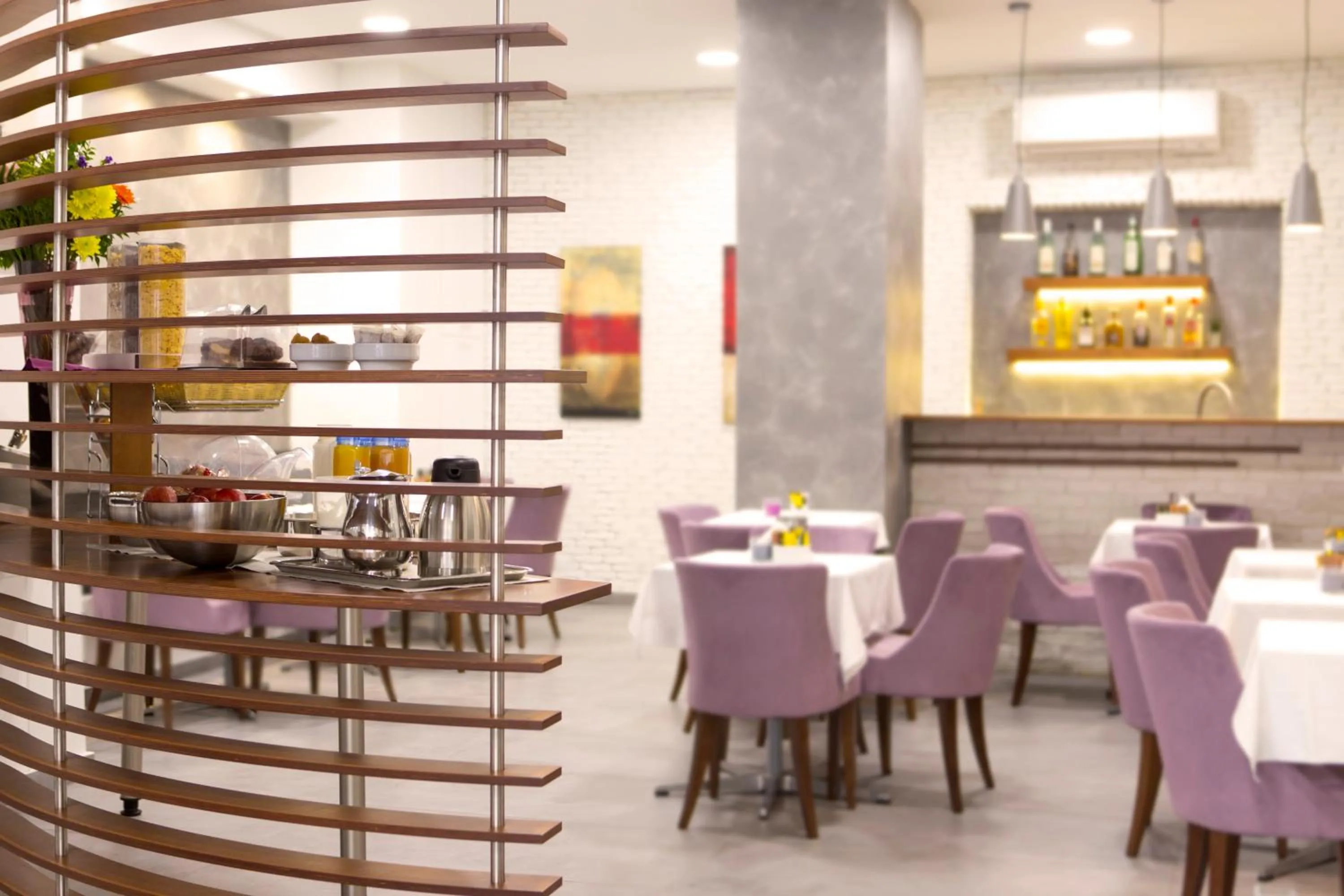 Restaurant/places to eat in Pan Hotel