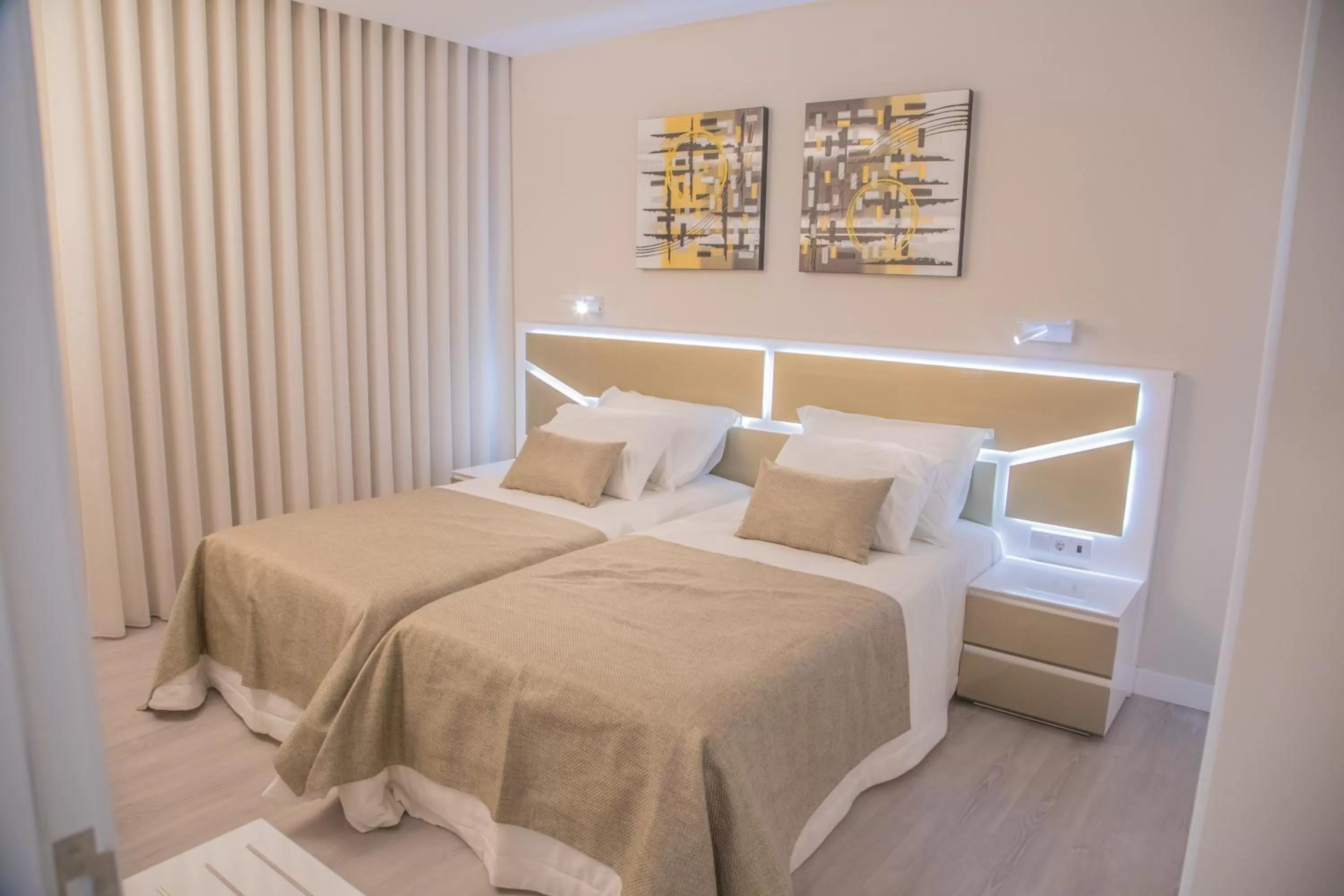 Bedroom, Bed in Calamar Hotel