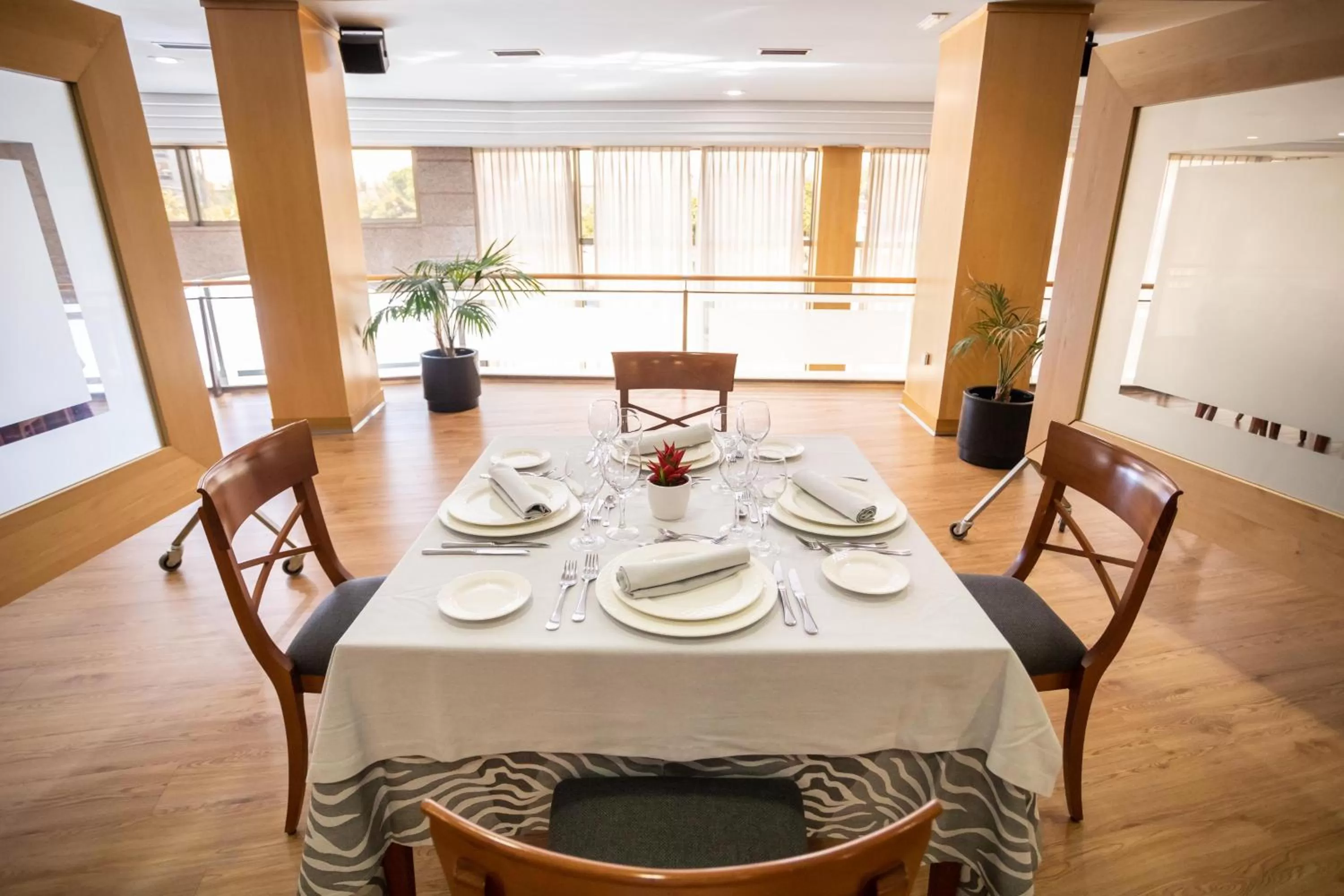 Dining area in Gran Hotel de Ferrol