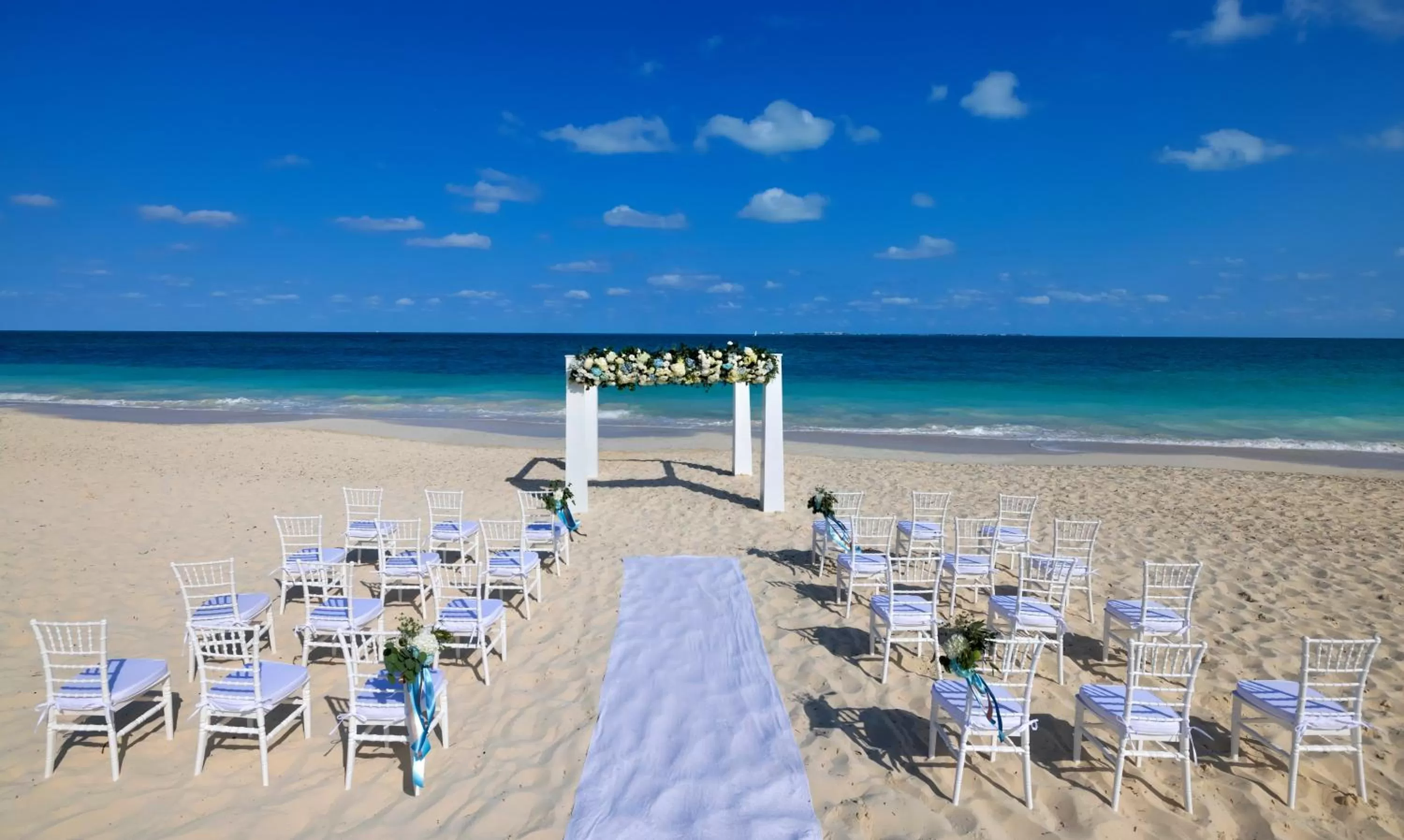 wedding in Planet Hollywood Cancun by Royalton, An Autograph Collection All-Inclusive Resort