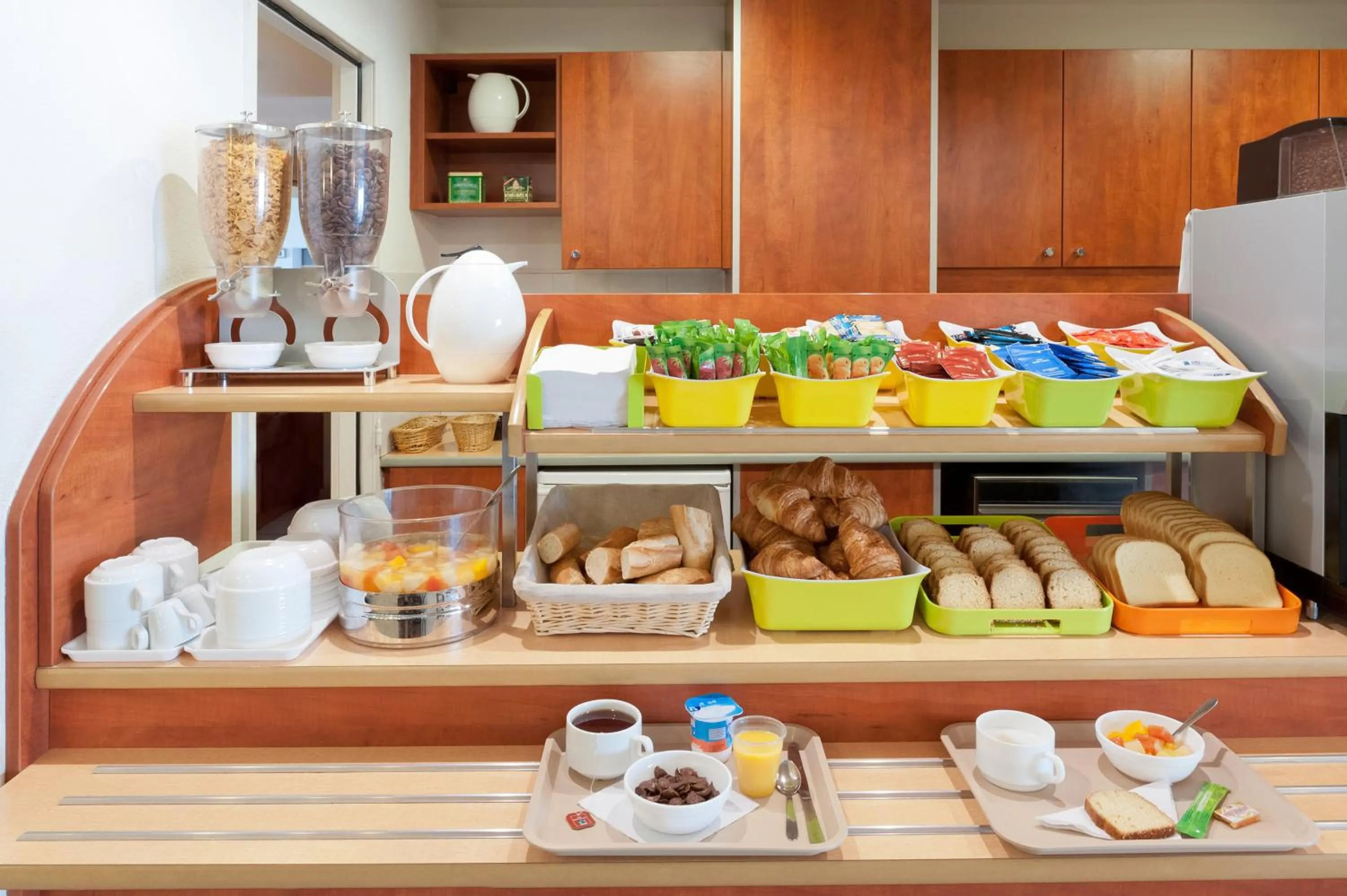 Restaurant/places to eat in ibis budget Amboise