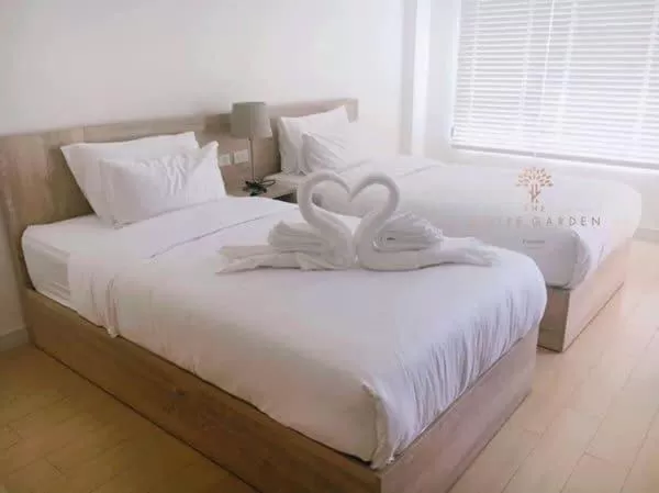 Bed in The White Garden Premier Saraburi