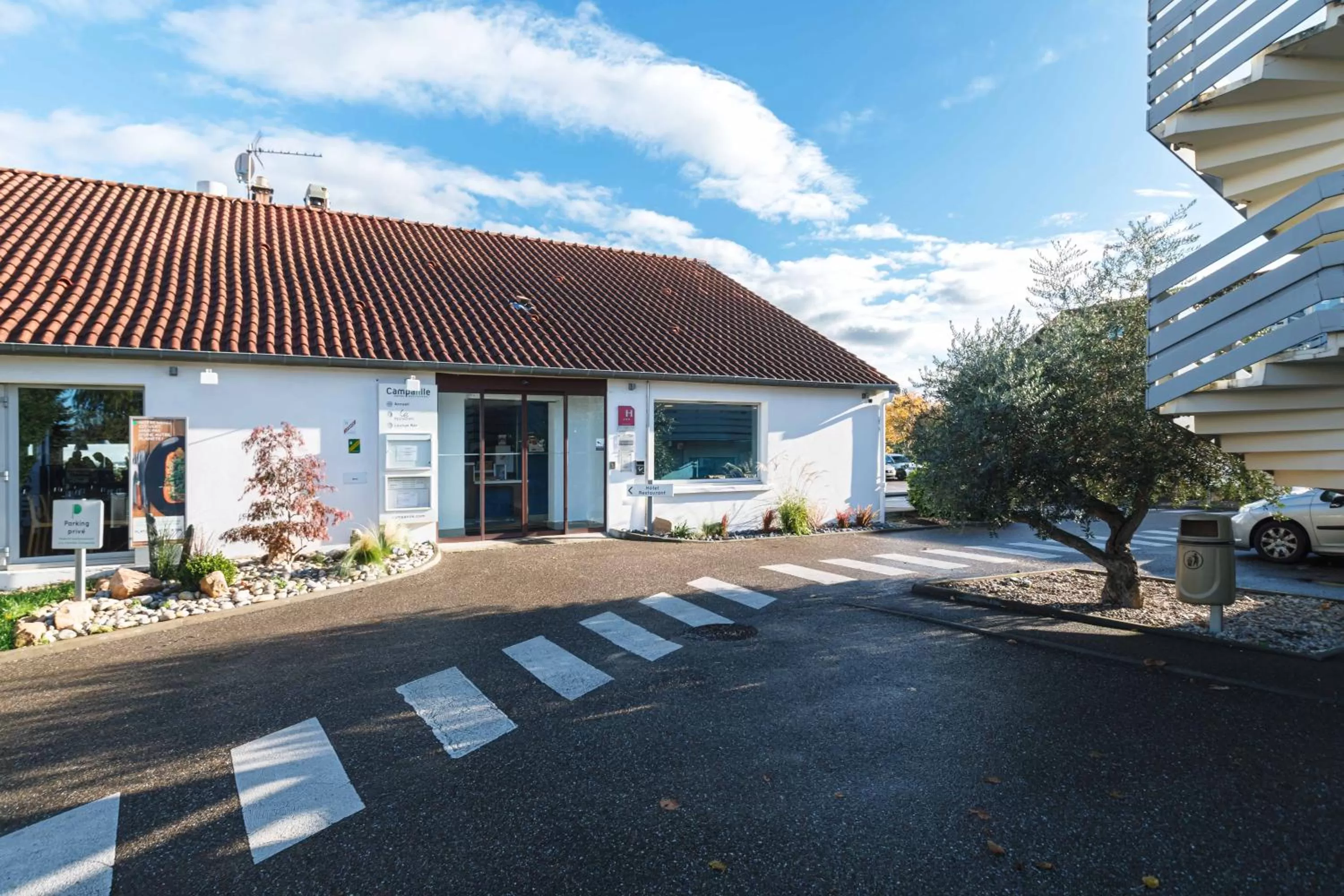 Property building in Campanile NATURE - Lyon Est Bron Eurexpo