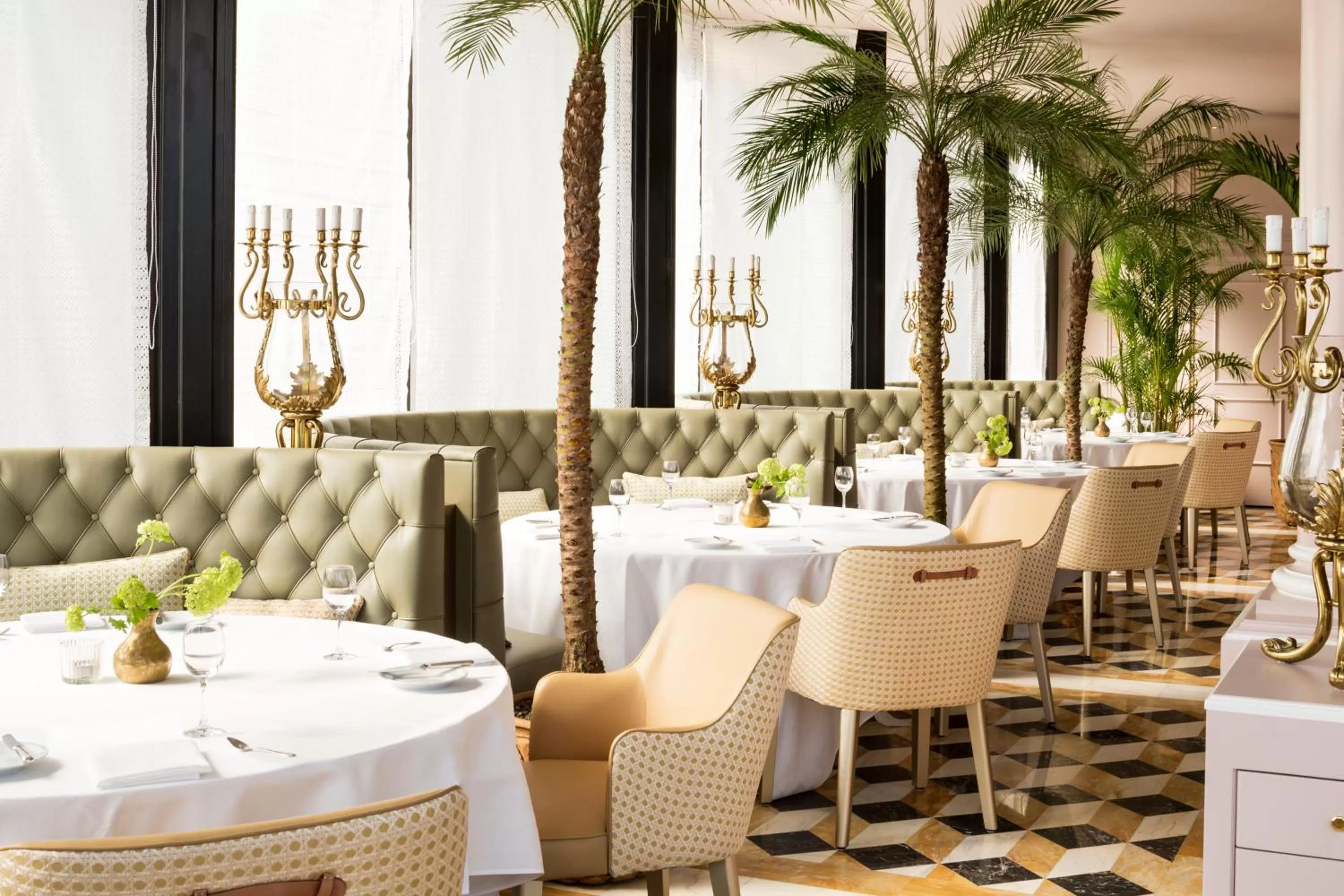 Restaurant/places to eat in Victoria Jungfrau Grand Hotel & Spa