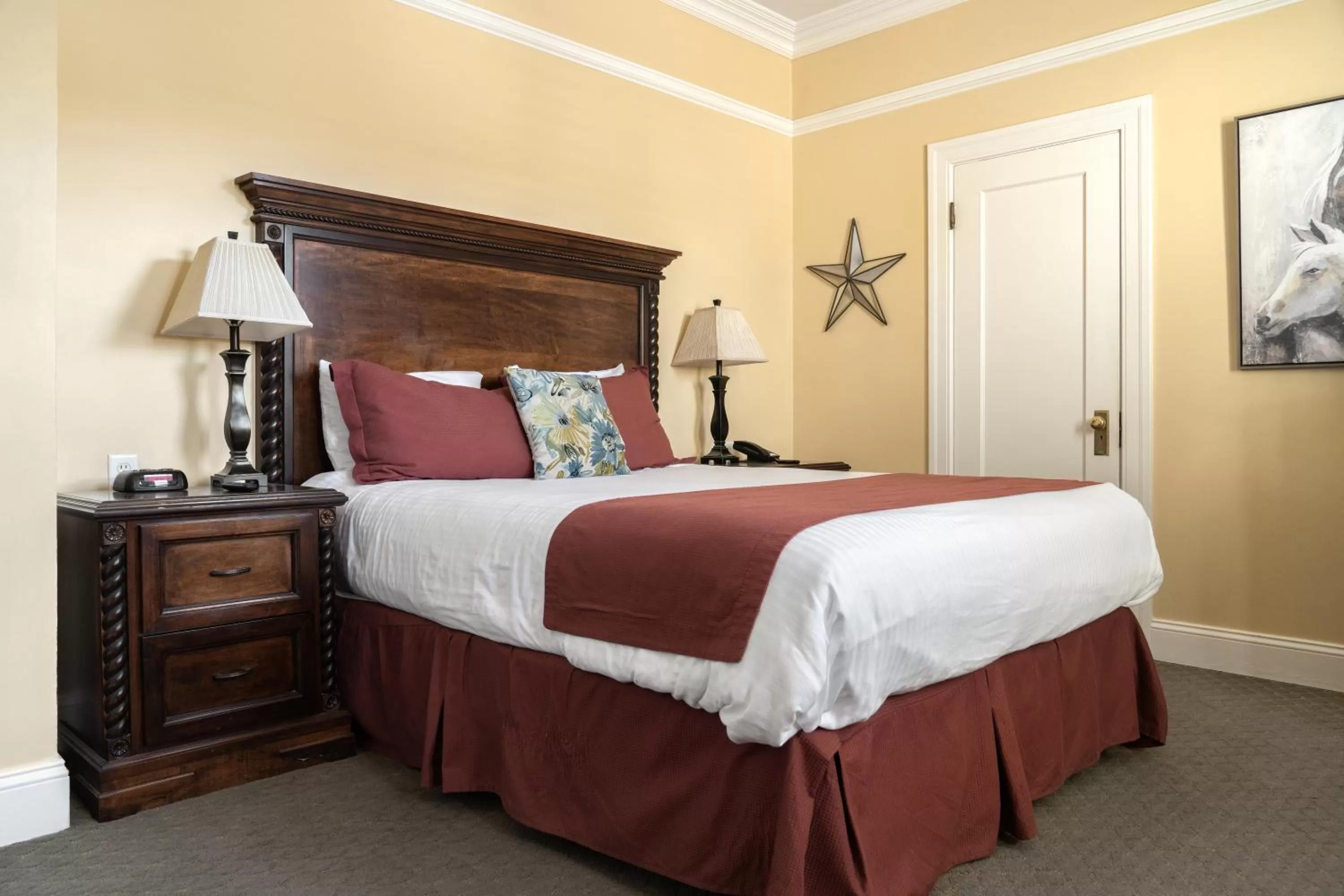 Standard Double Room in Historic Sonora Inn