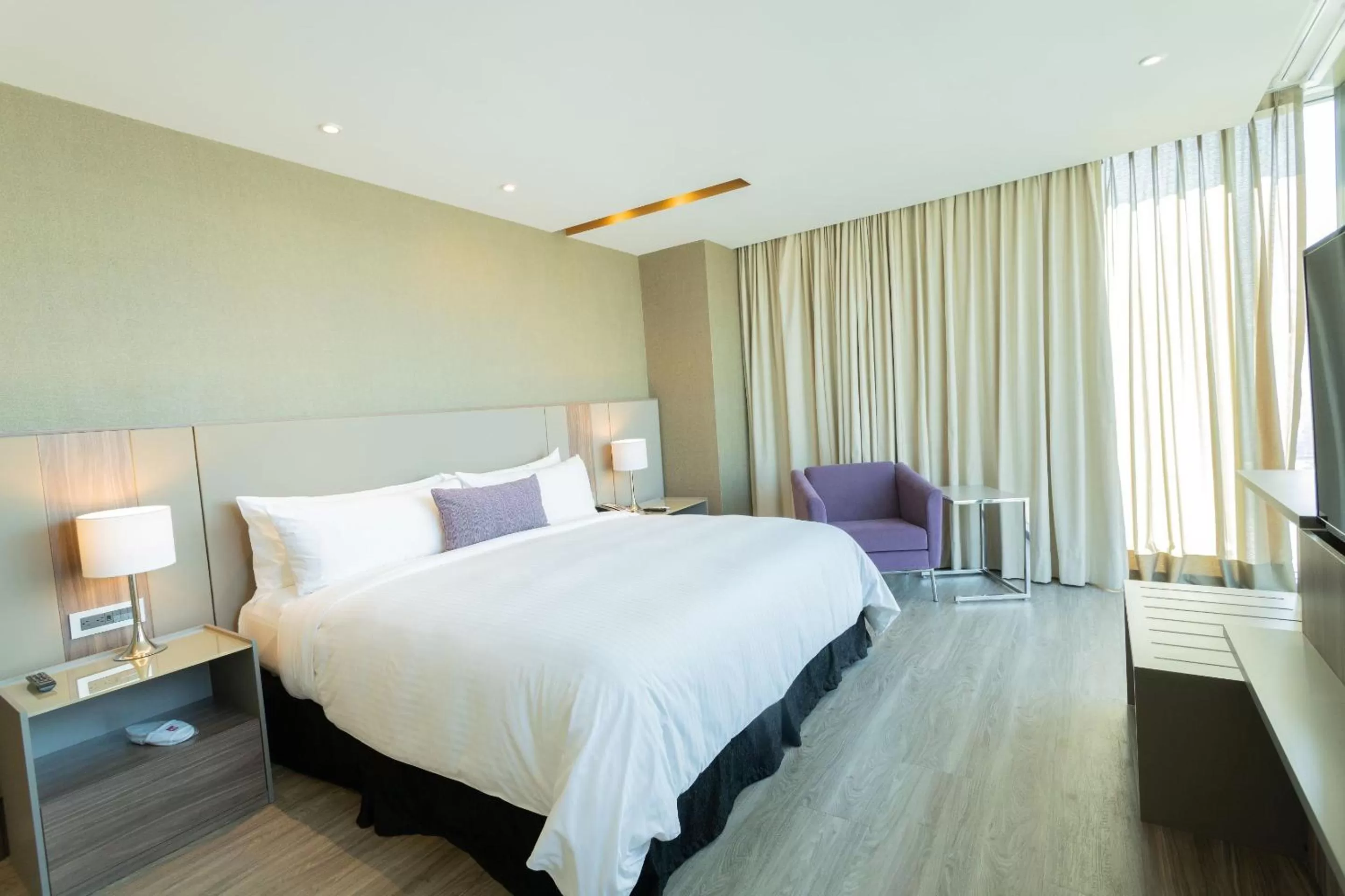 Bedroom, Bed in Camino Real Fashion Drive Monterrey