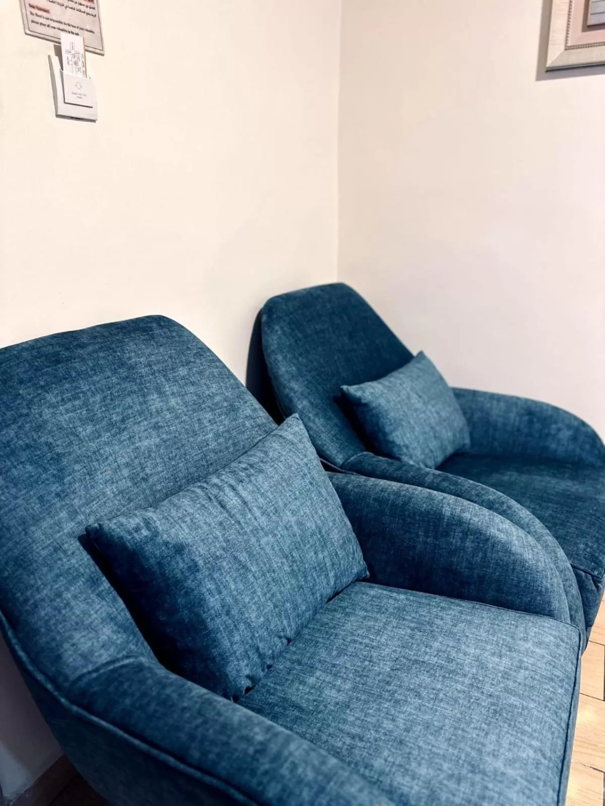 Seating area in Balcony Hotel