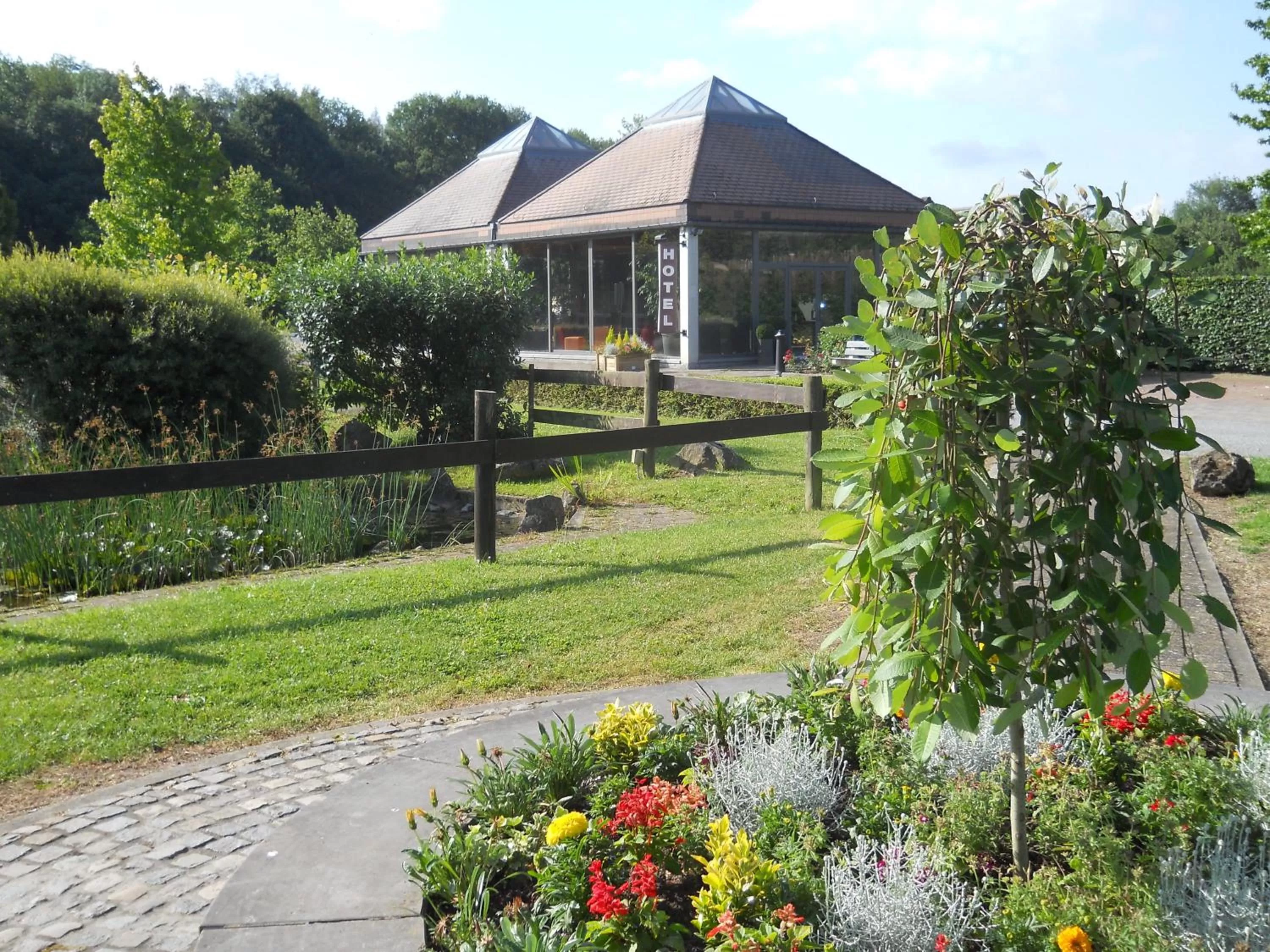 Facade/entrance, Property Building in Le Relais De La Haute Sambre