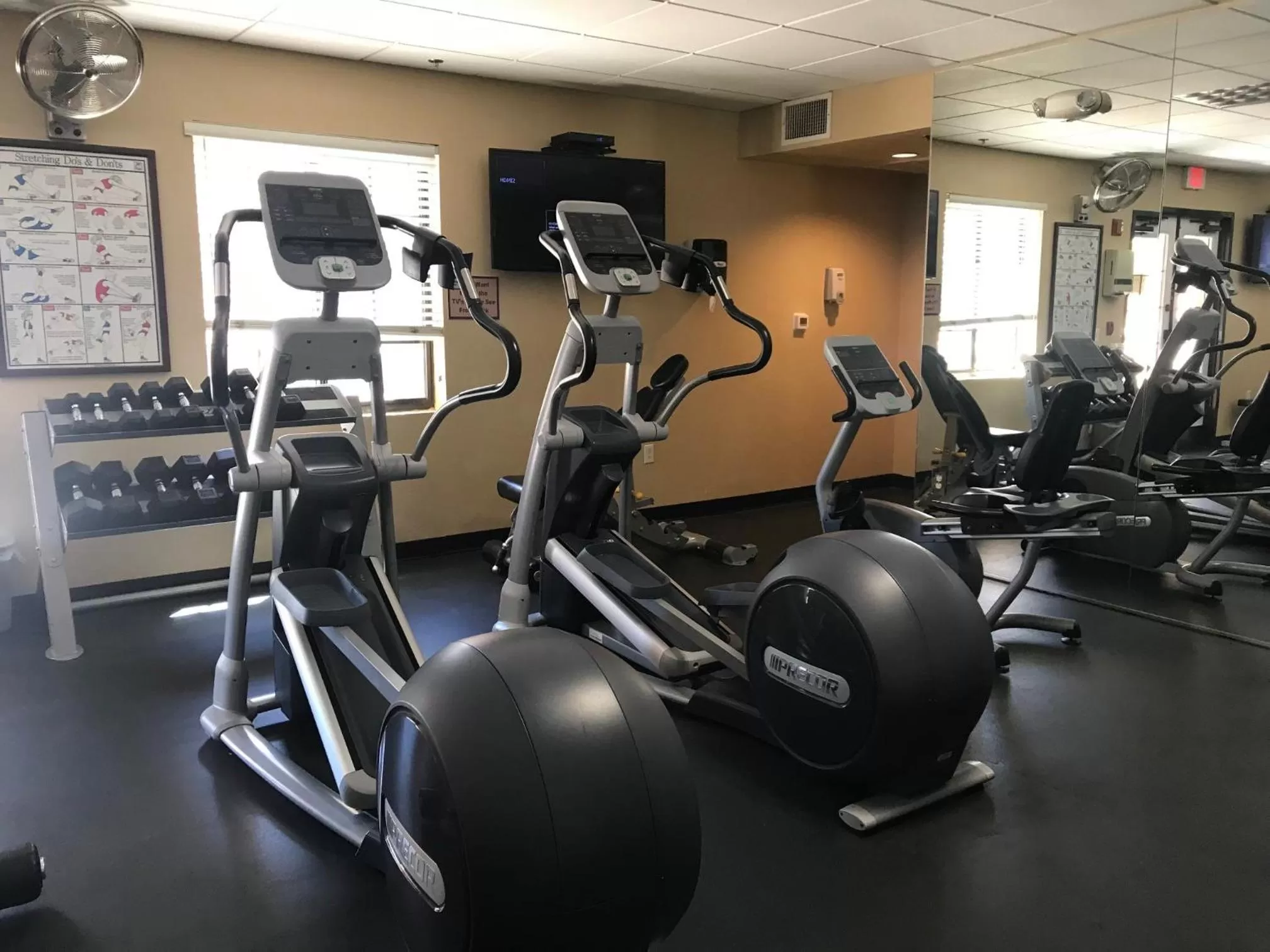Fitness centre/facilities in Hilton Vacation Club Varsity Club Tucson