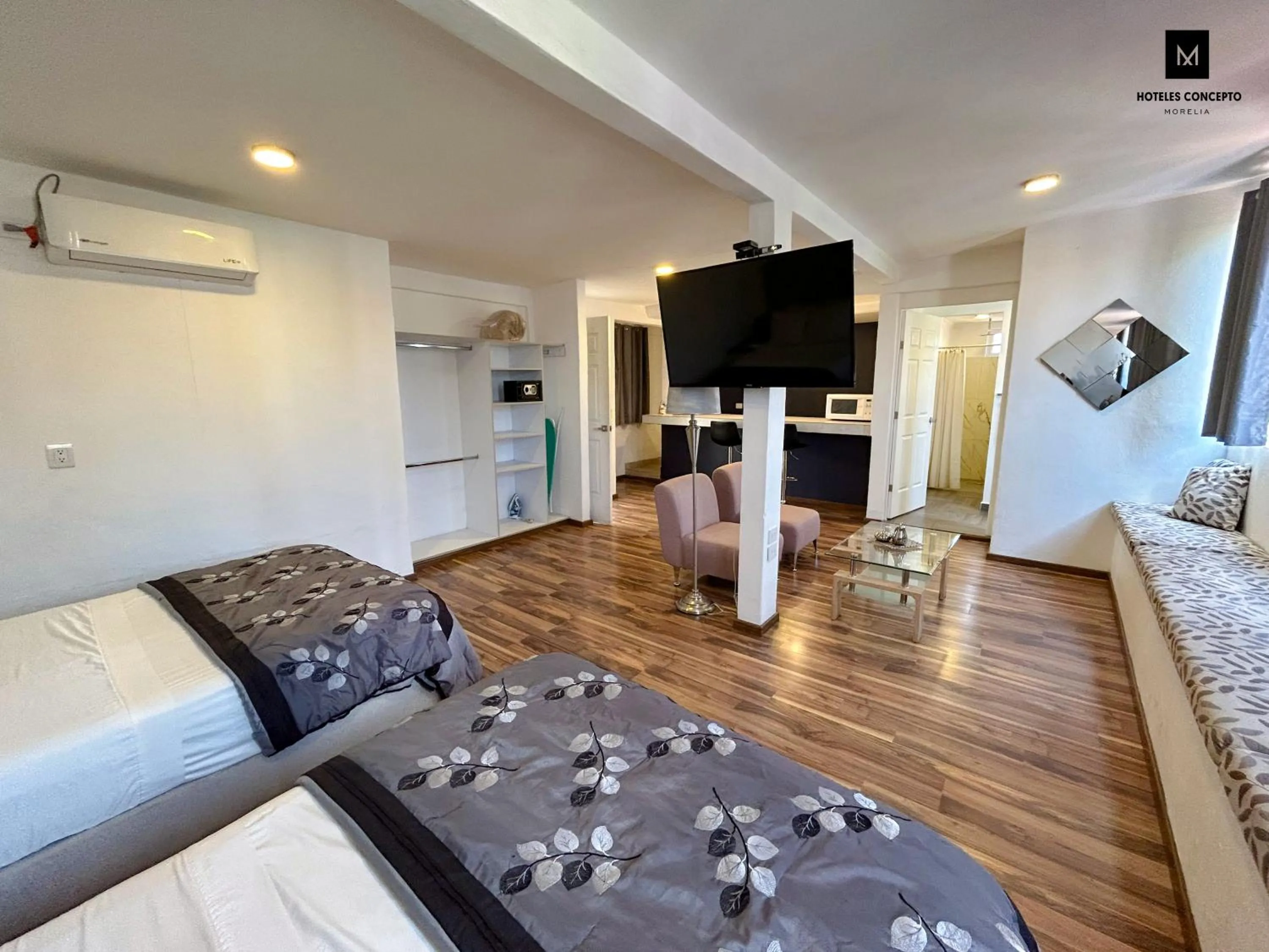 Communal lounge/ TV room in M Hoteles Concepto