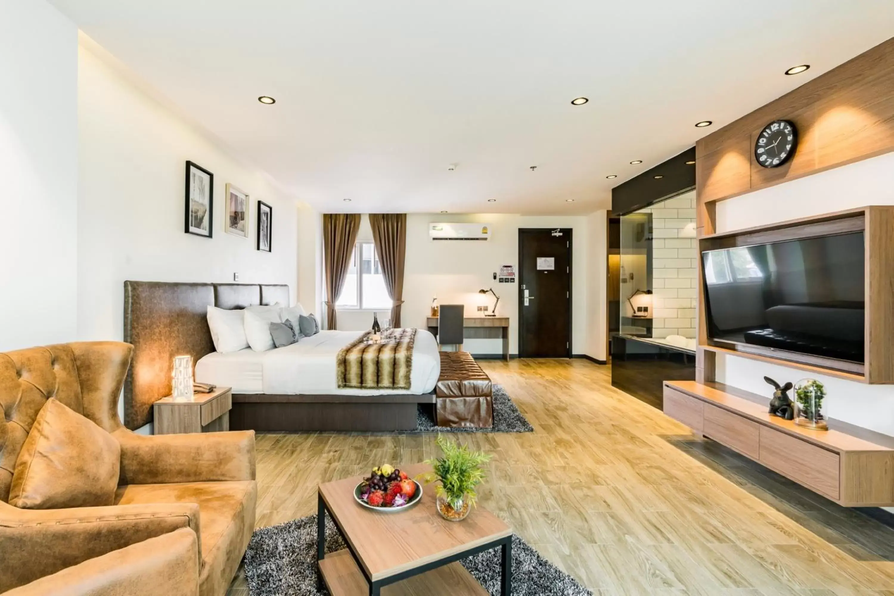 Junior Suite in T Pattaya Hotel by PCL Junior Suite in T Pattaya Hotel by PCL