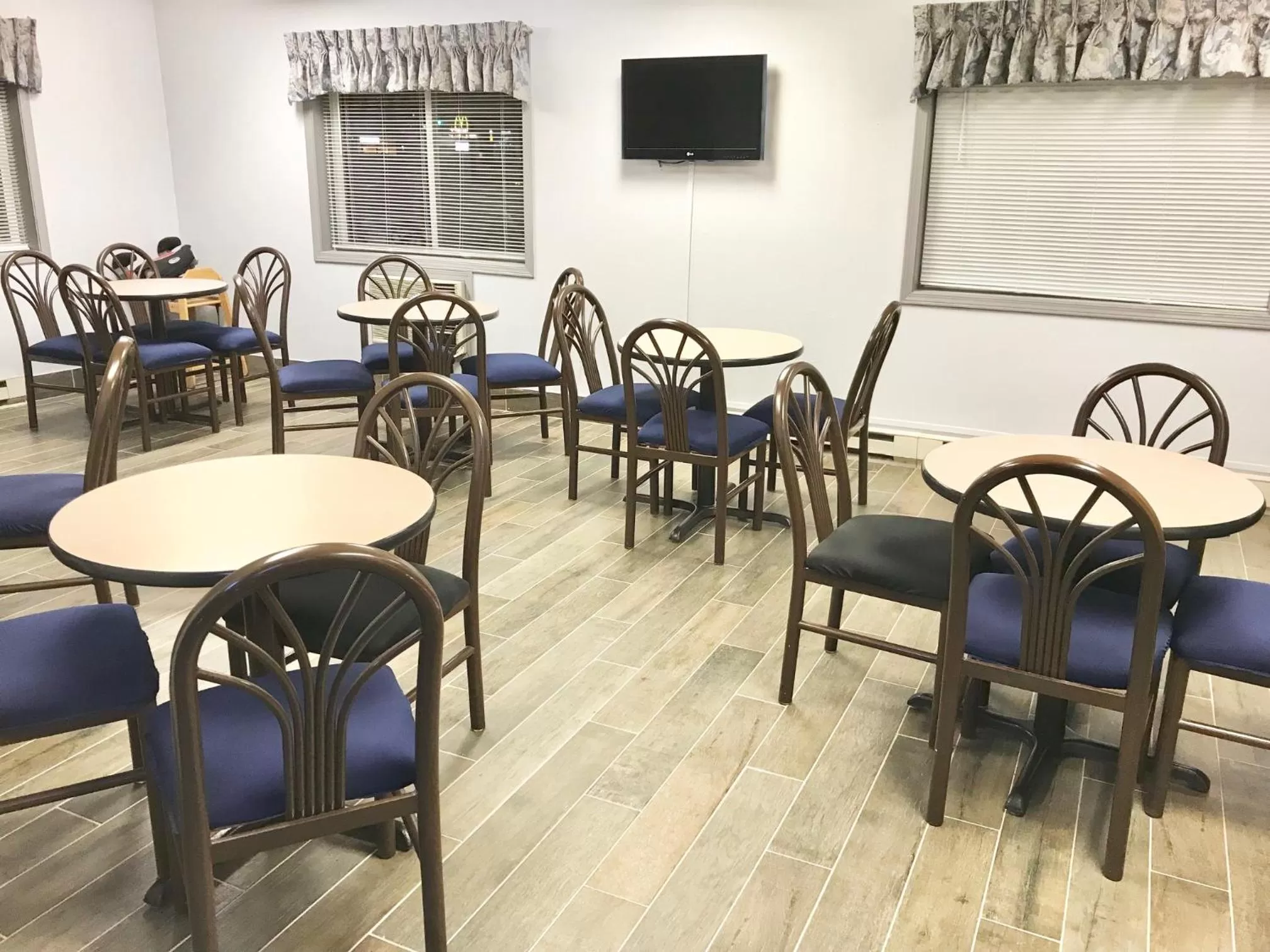 Breakfast in Baymont by Wyndham Marinette