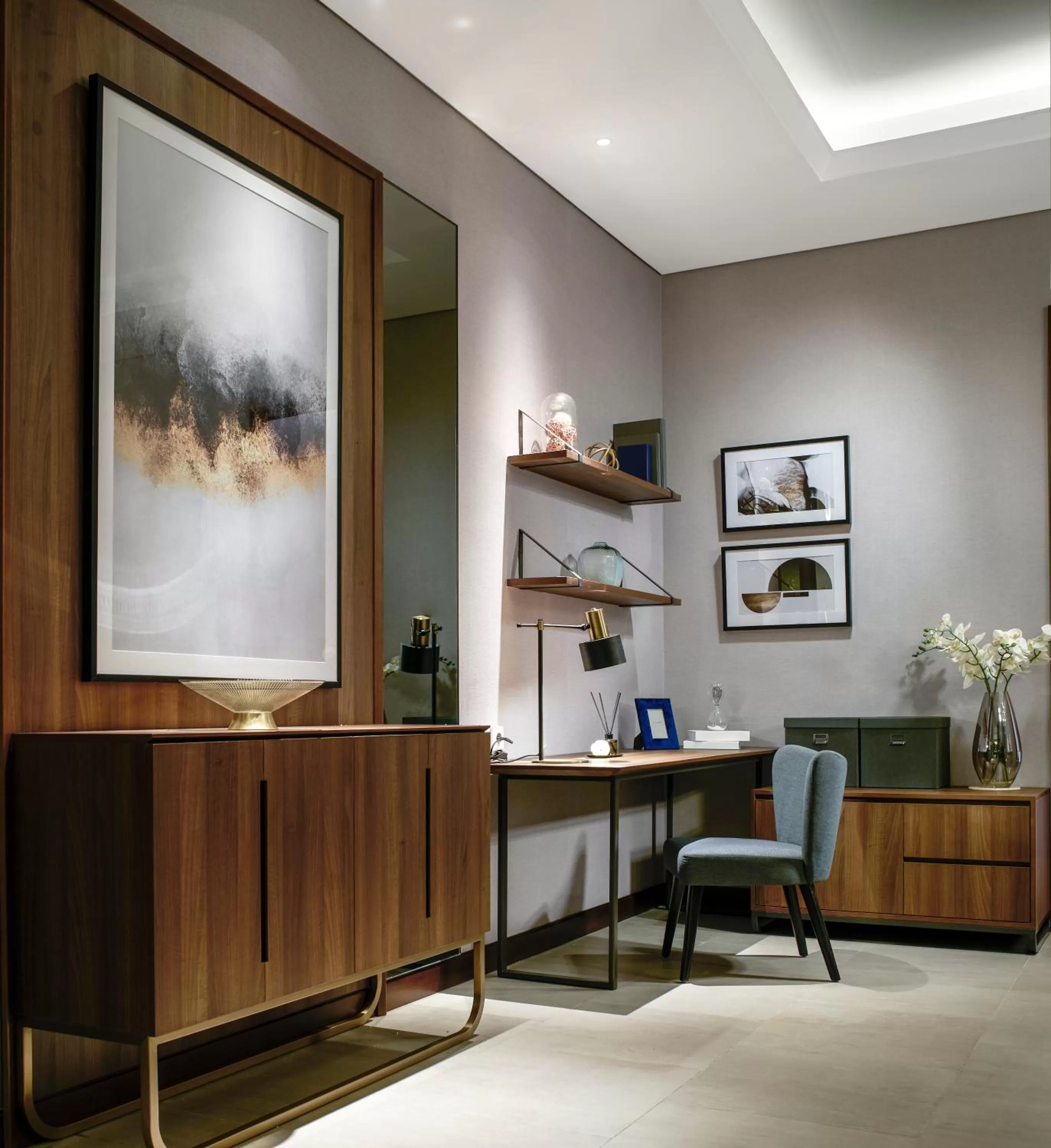 Seating area in Oakwood Premier Cozmo Jakarta