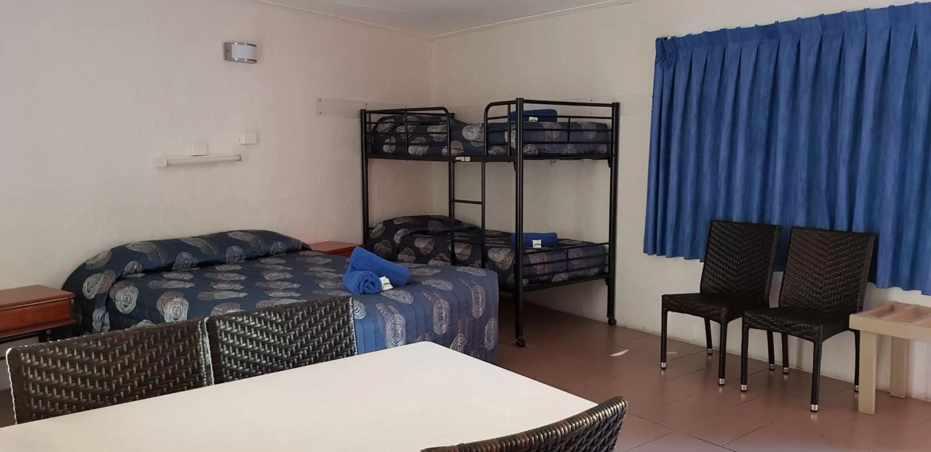 bunk bed, Bed in Mango Tree Motel