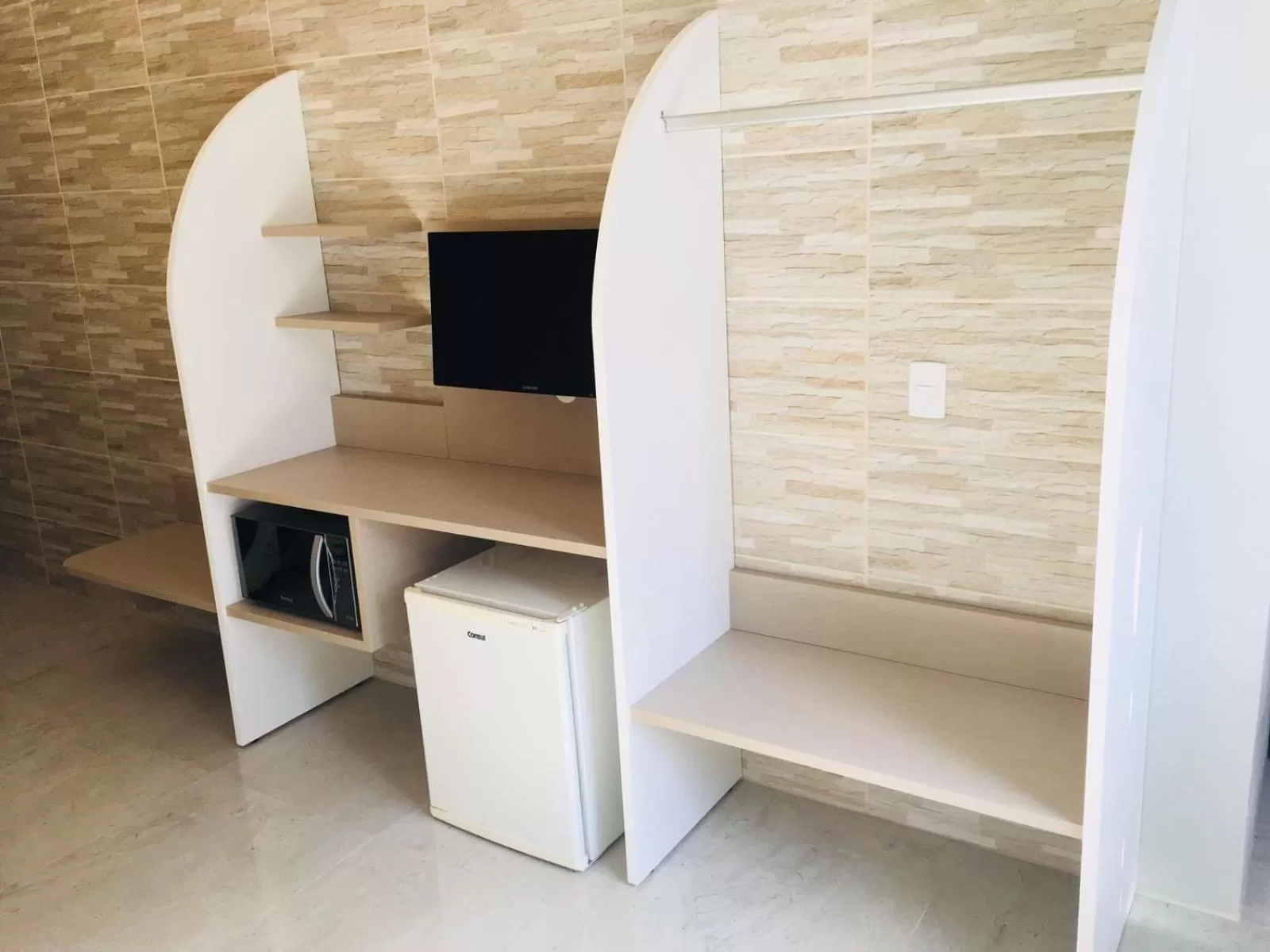 TV and multimedia in Hotel das Palmas