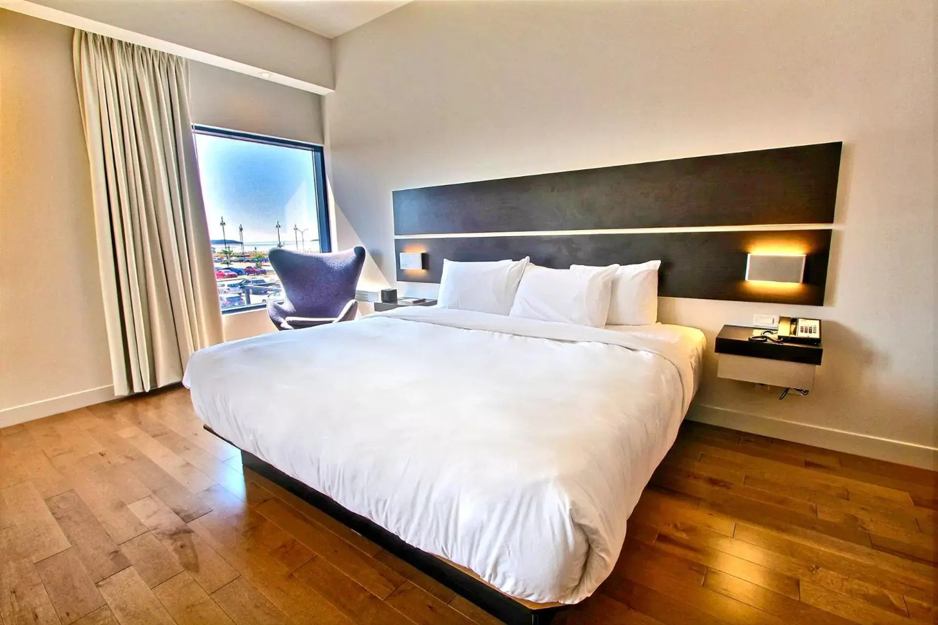 Presidential Suite- One King Bed in Hôtel Le Navigateur Presidential Suite- One King Bed in Hôtel Le Navigateur