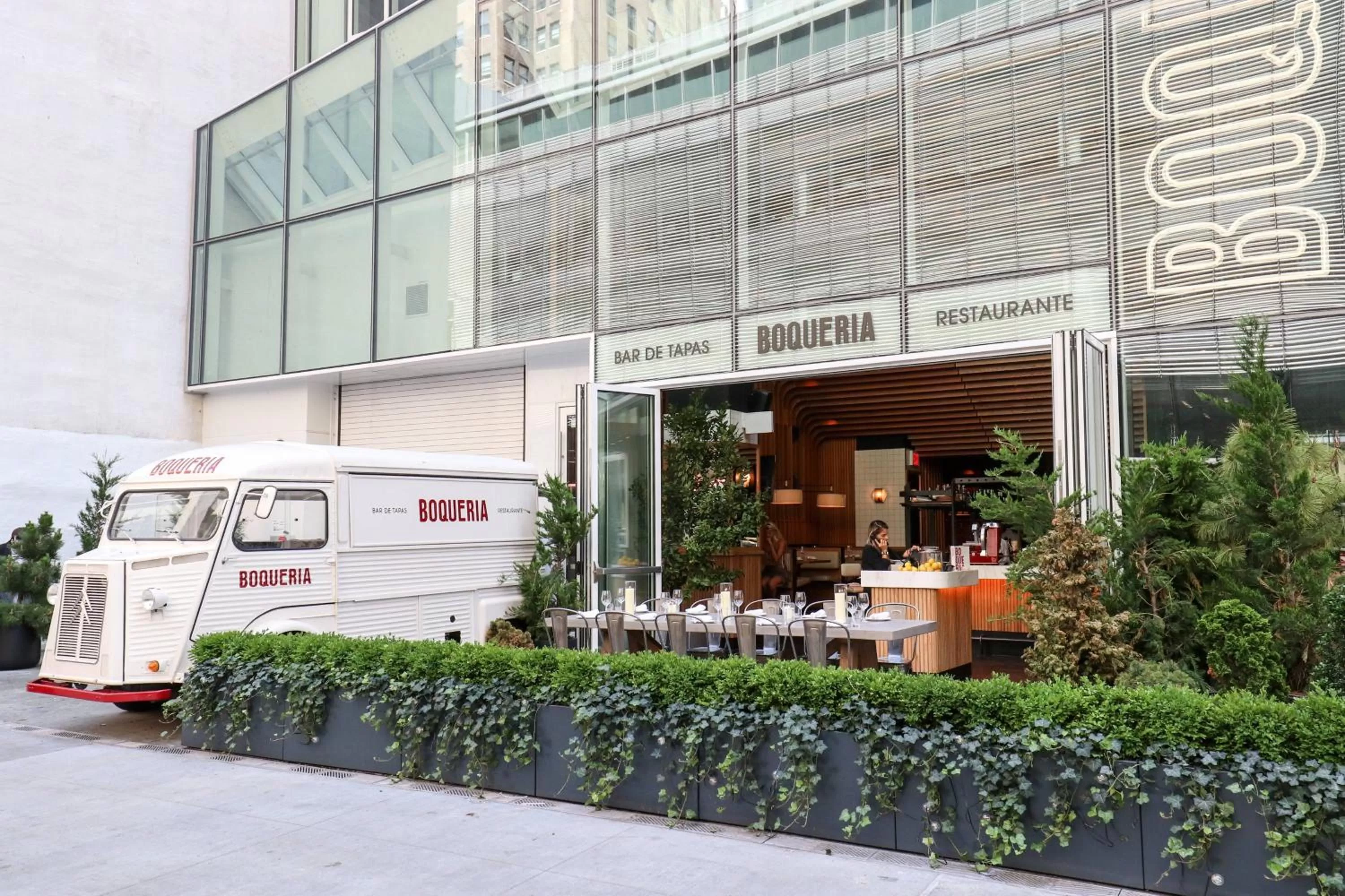 Lounge or bar in AC Hotel by Marriott New York Times Square