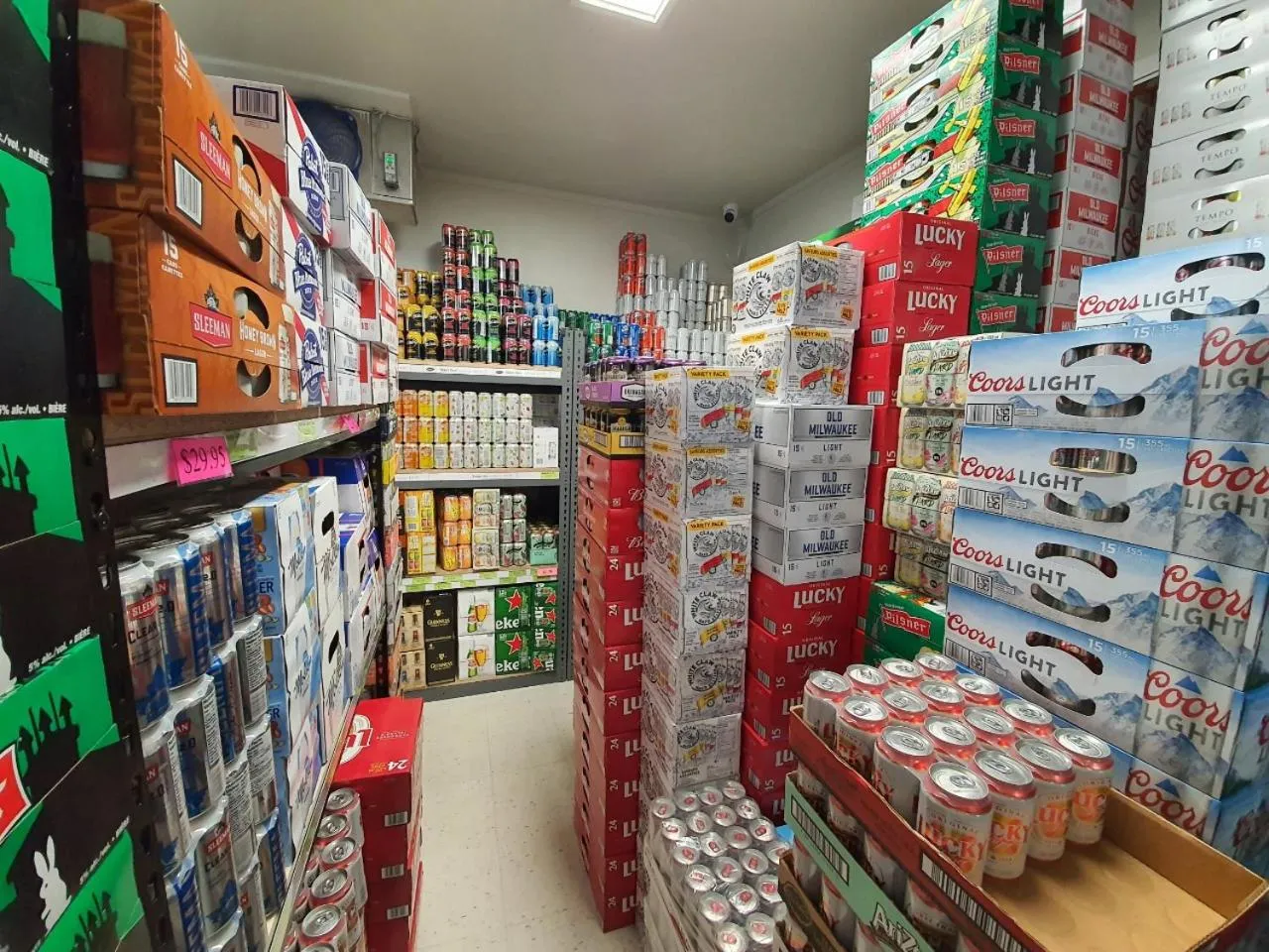 Area and facilities in Sundre Motor Inn