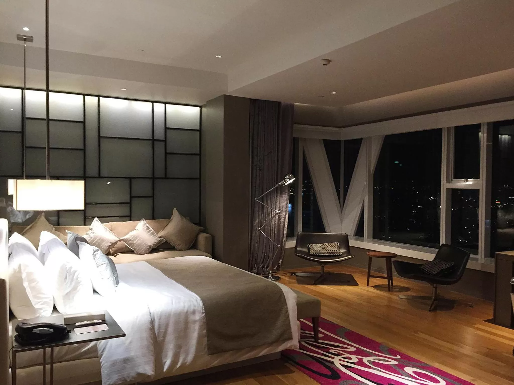 Photo of the whole room, Bed in Mode Sathorn Hotel - SHA Extra Plus