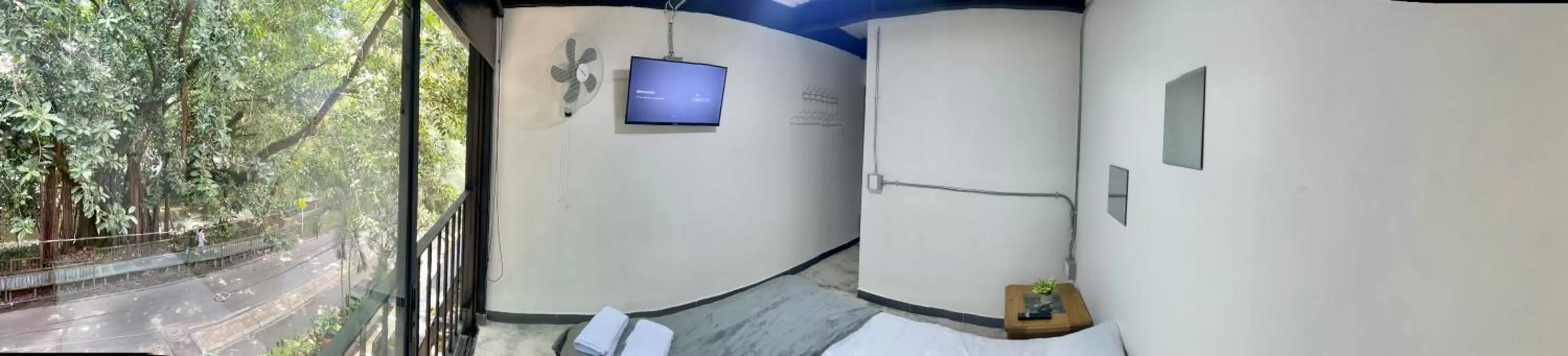 TV/Entertainment Center in Hotel Casa Malibú