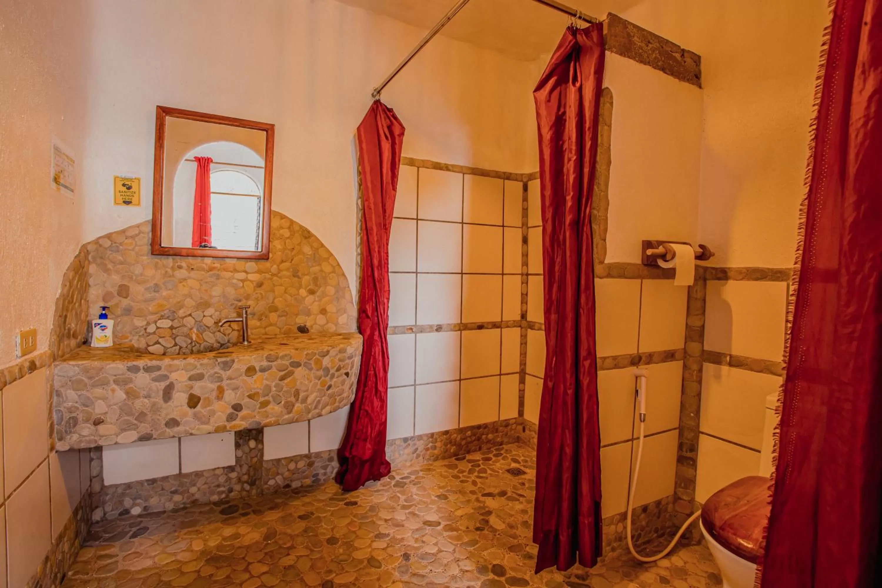 Bathroom in Atremaru Jungle Retreat
