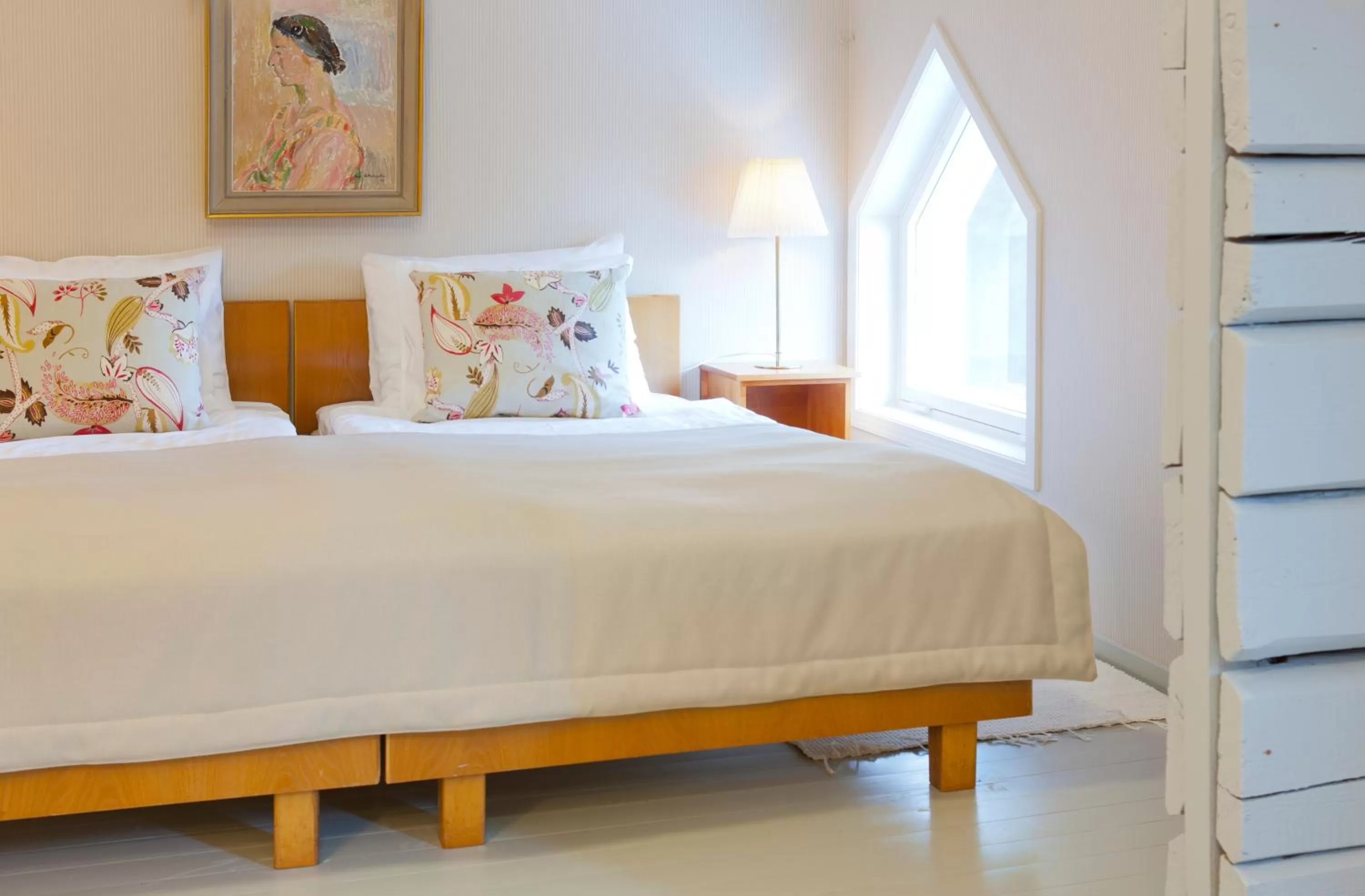 Bedroom, Bed in Ahlströmin Ruukki Noormarkku