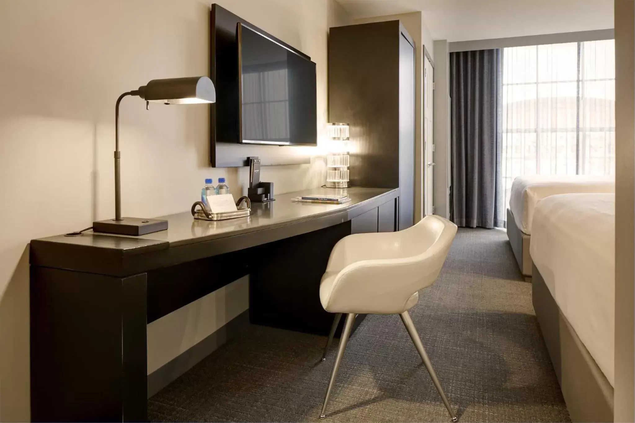 Double King Hearing-Accessible Guest Room in Archer Hotel Boston/Burlington Double King Hearing-Accessible Guest Room in Archer Hotel Boston/Burlington