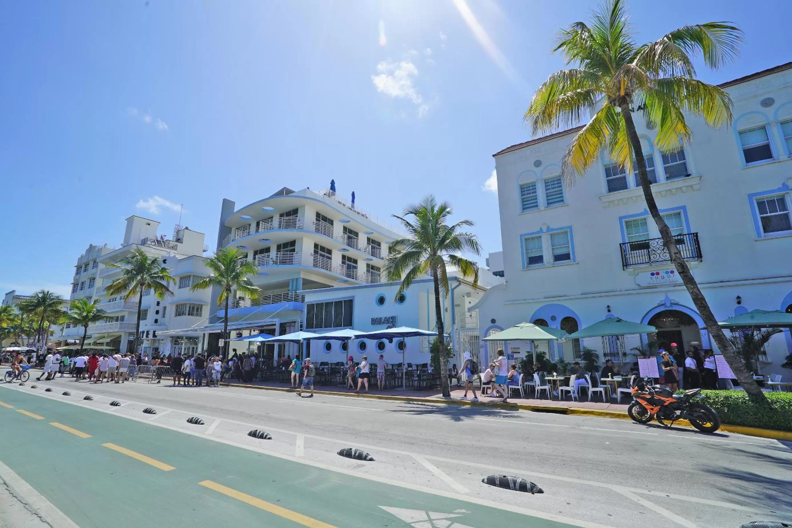 Street view in Deluxe apartments at the Congress