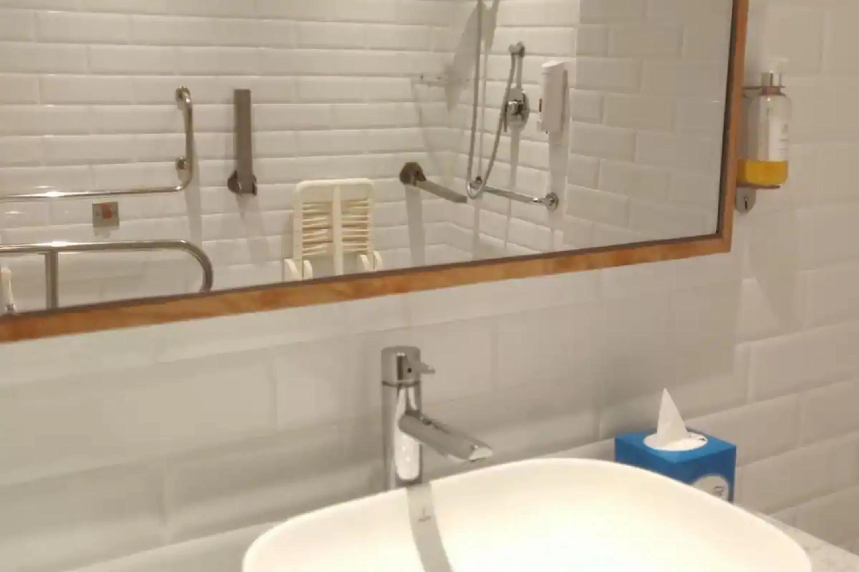 Bathroom in Holiday Inn Express Ahmedabad Prahlad Nagar by IHG