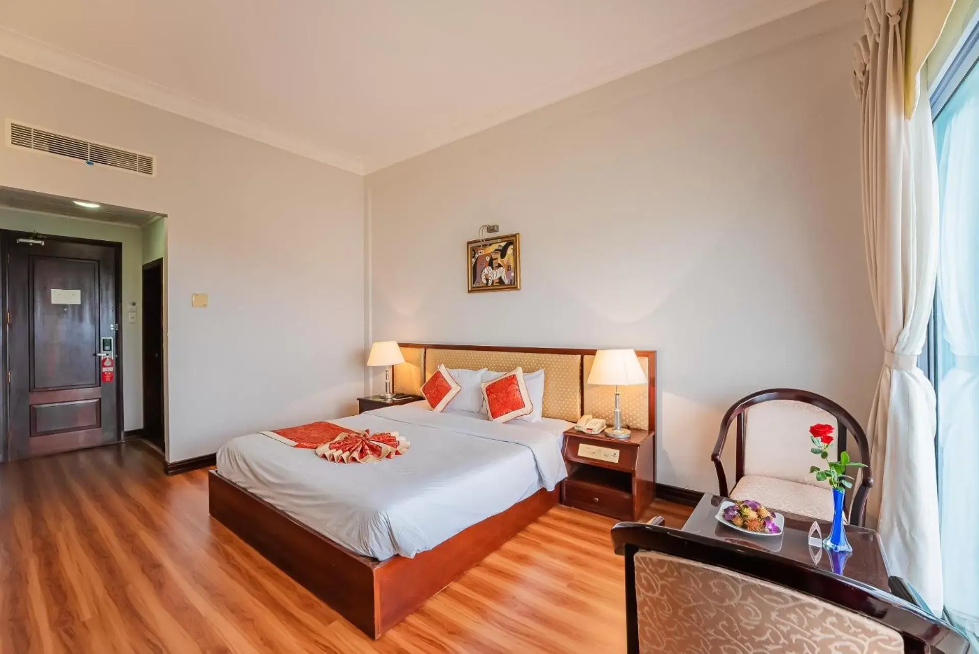 Deluxe Single Room in Seagull Hotel Deluxe Single Room in Seagull Hotel