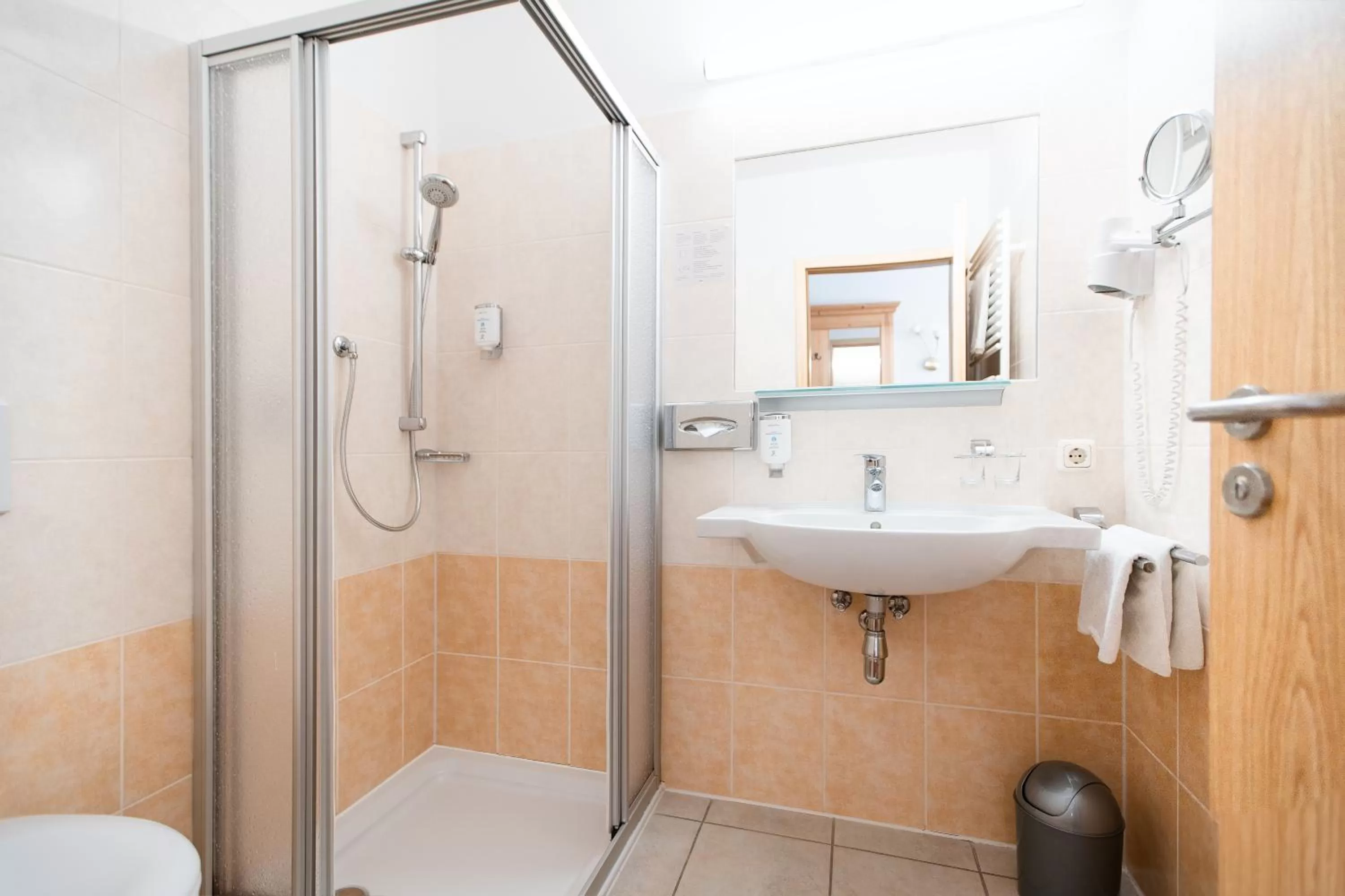 Bathroom in Hotel Frauensteiner Hof