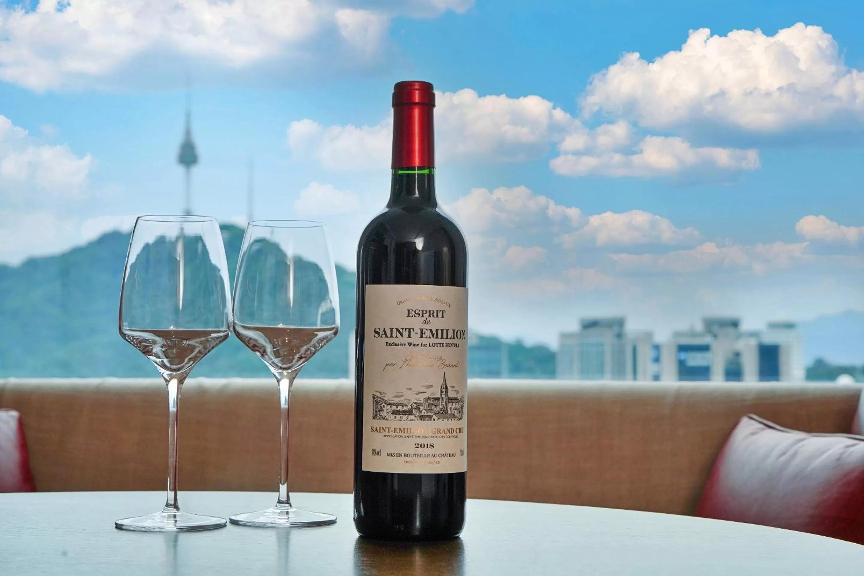 Alcoholic drinks in Lotte Hotel Seoul