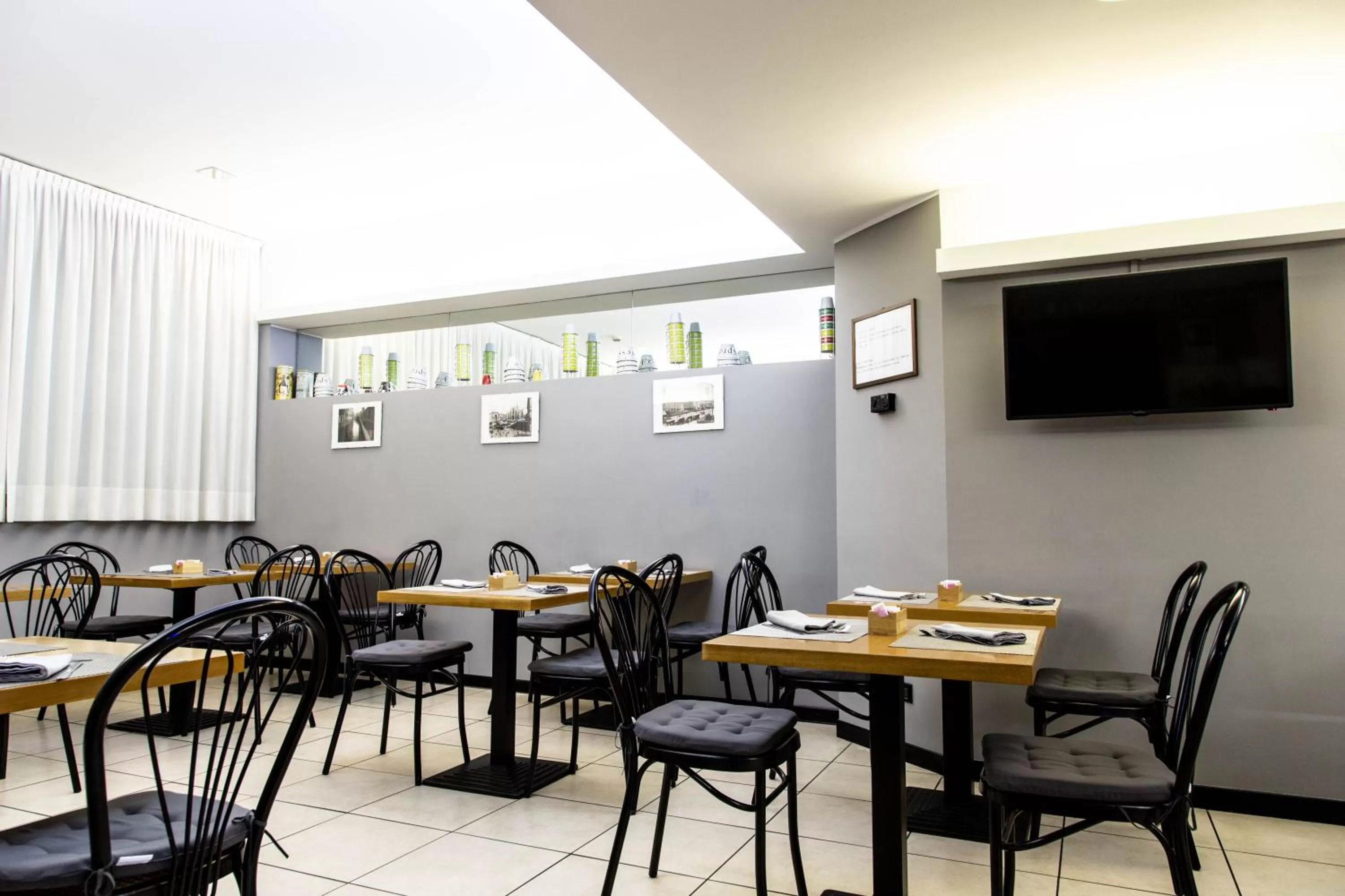 Restaurant/places to eat in Hotel Berlino