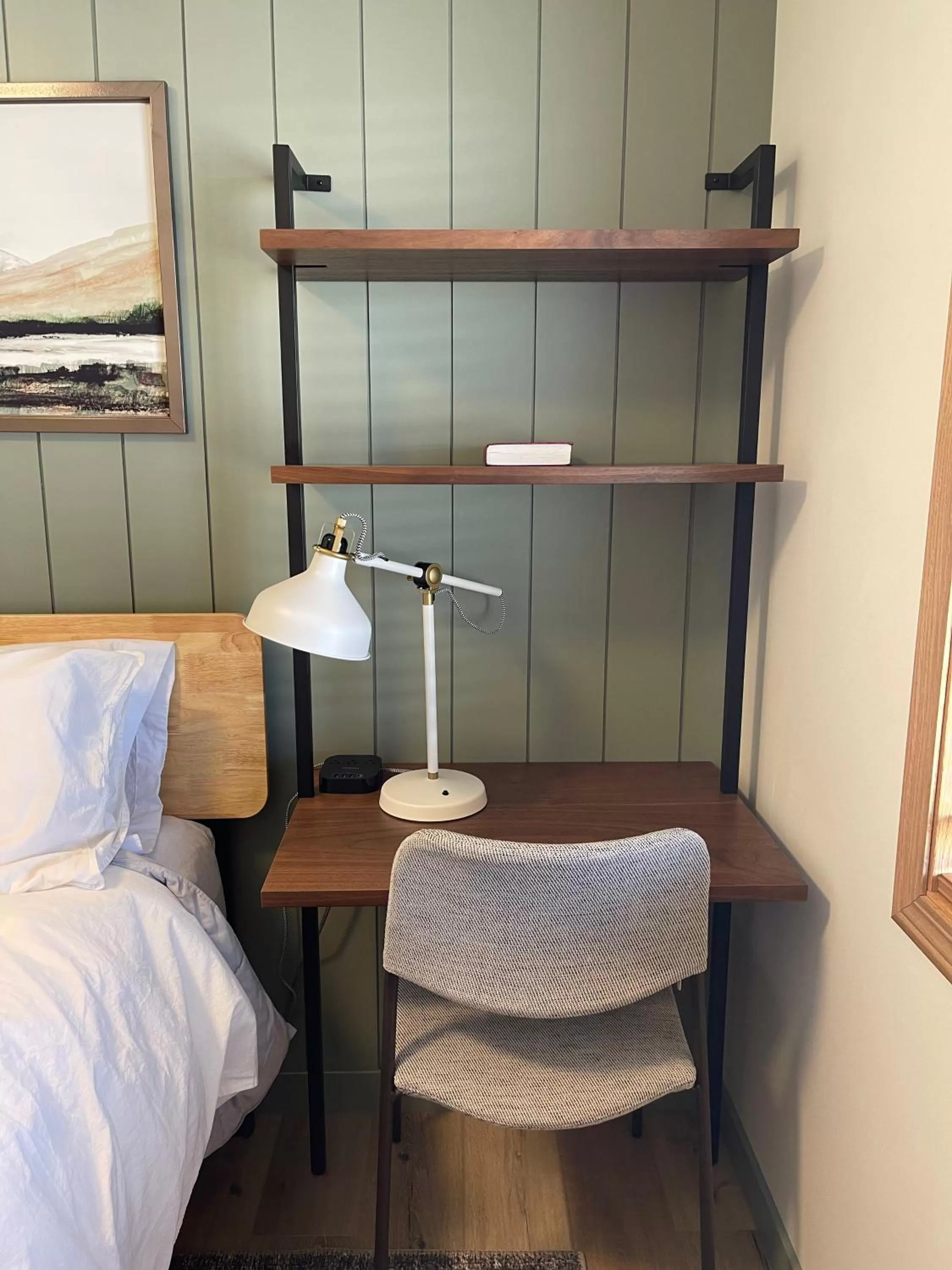 Bedroom, Bed in Pinedale Cozy Cabins