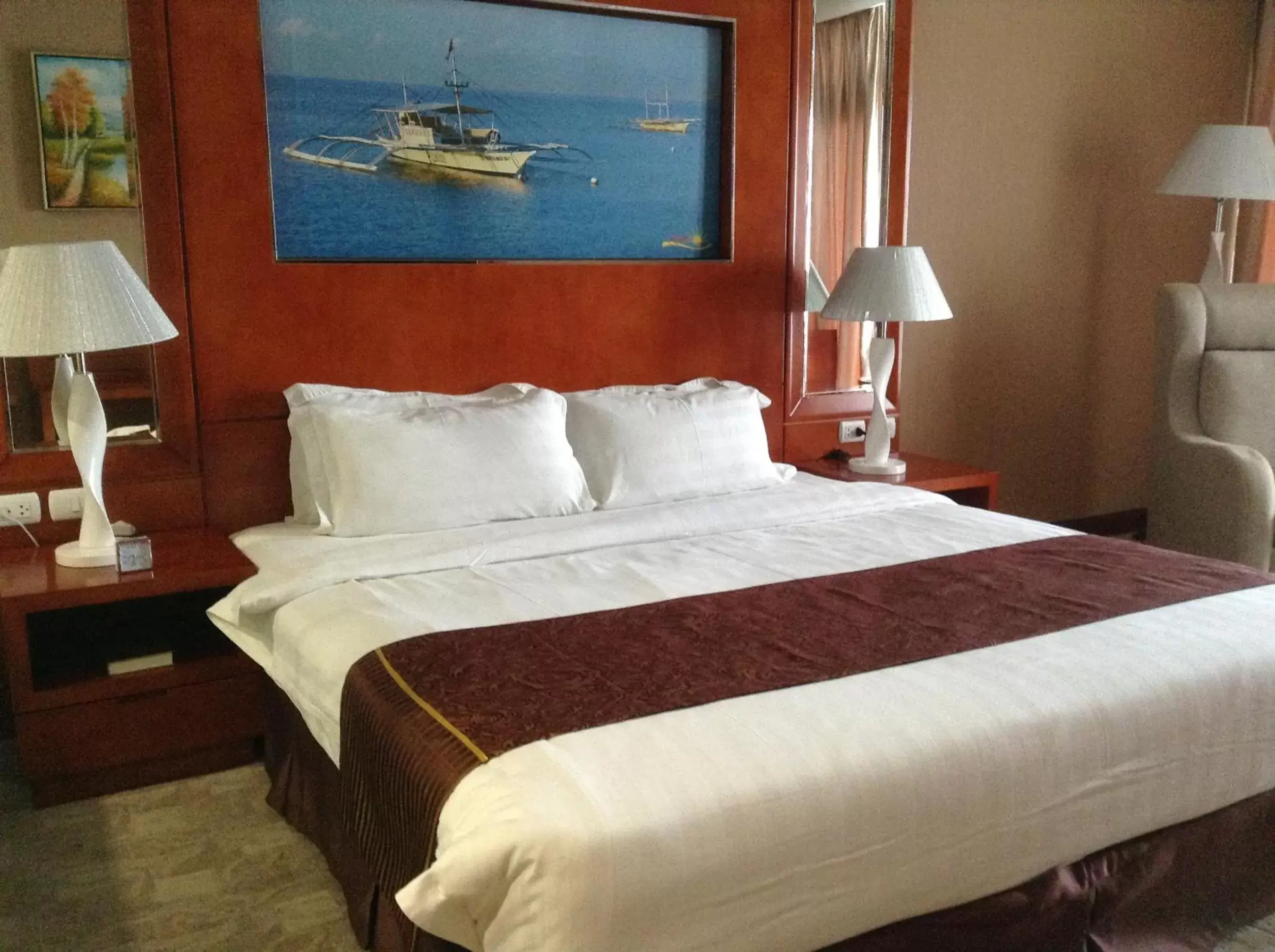 Deluxe Double or Twin Room in Sunlight Guest Hotel Deluxe Double or Twin Room in Sunlight Guest Hotel