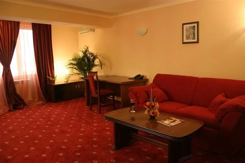 Living room, Seating Area in Troyan Plaza Hotel