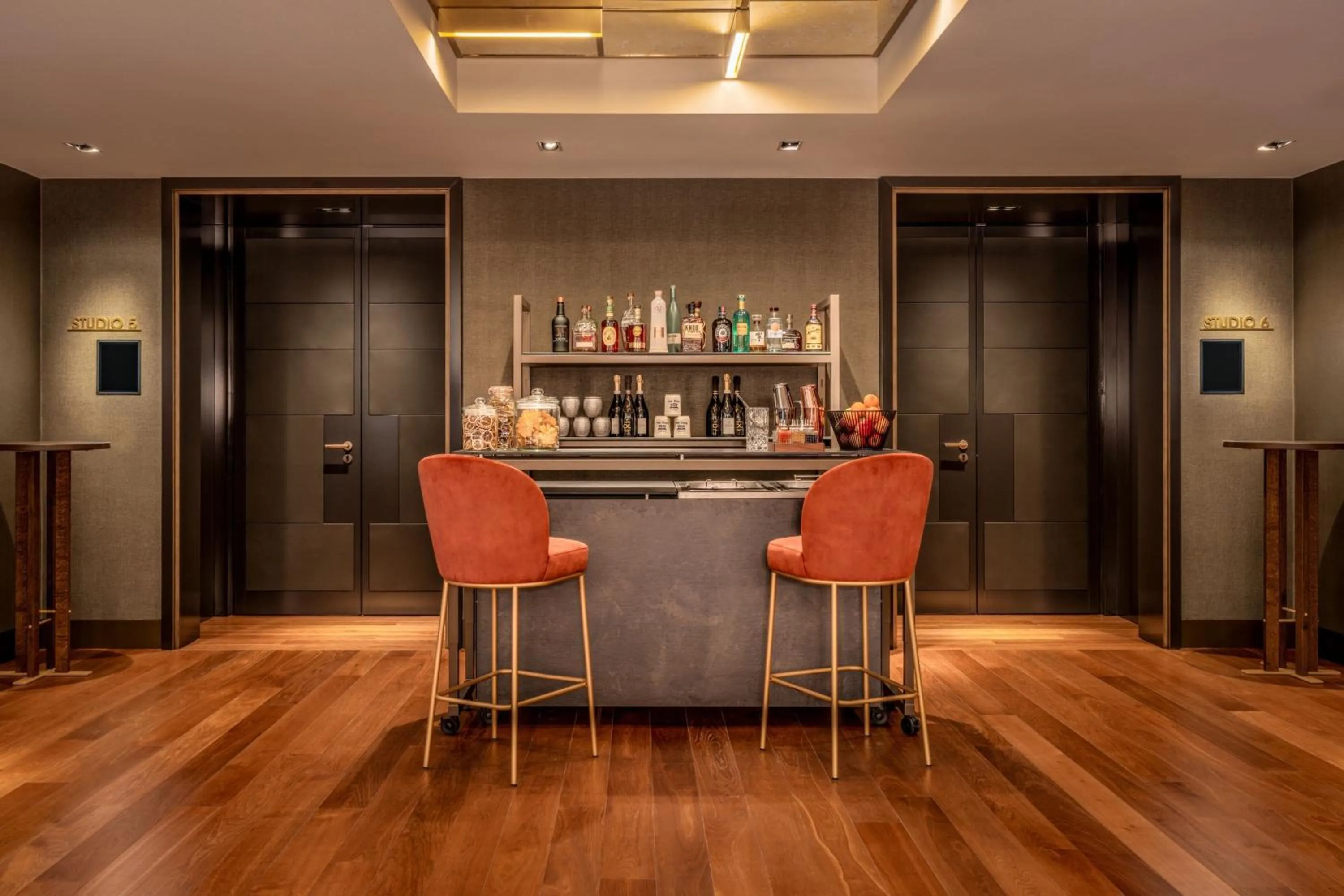 Lounge or bar in Munich Marriott Hotel City West