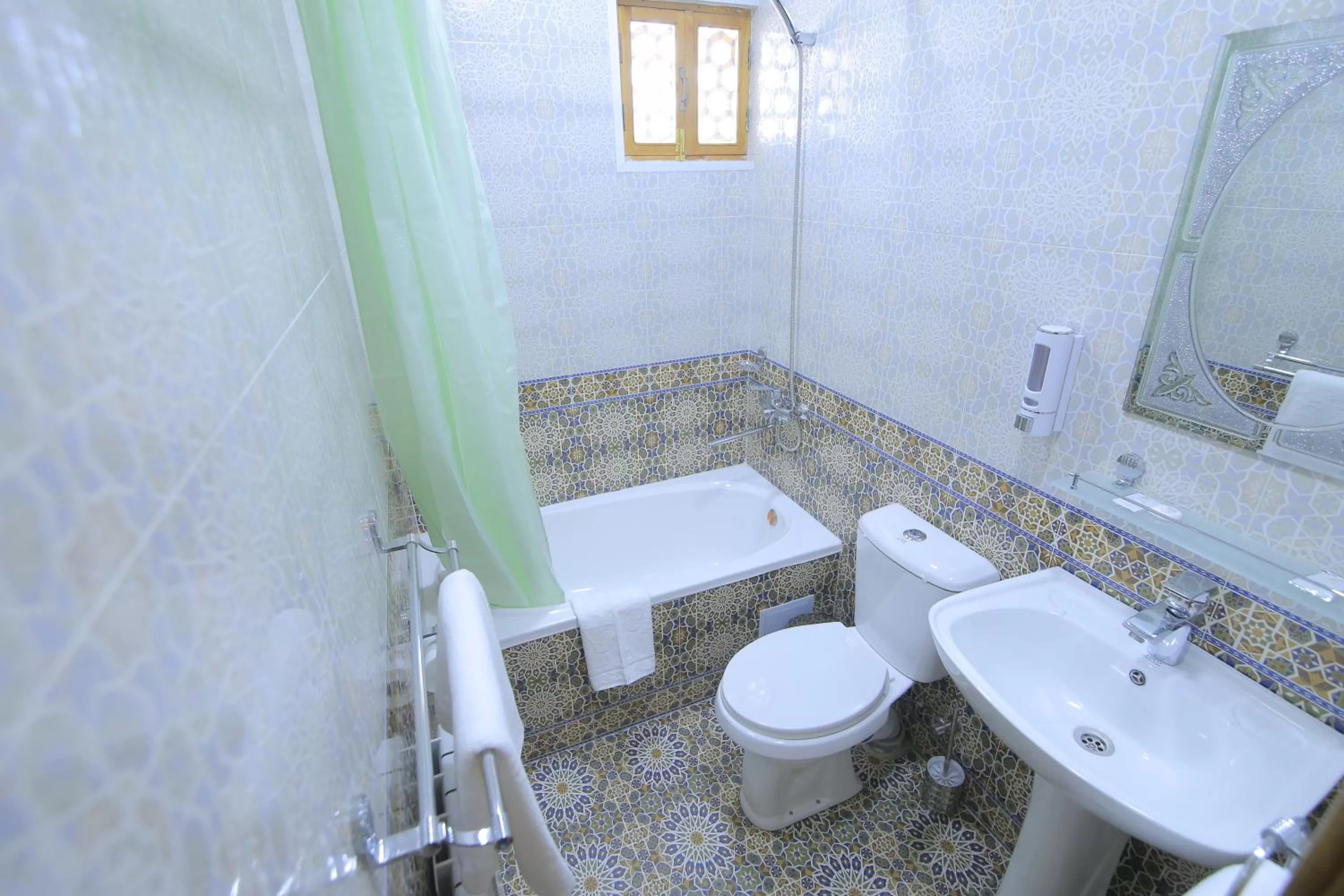 Bathroom in Xadijam Hotel