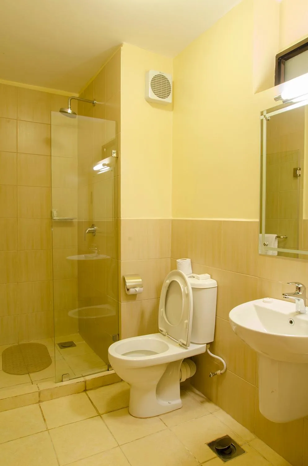 Bathroom in Waridi Paradise Hotel and Suites