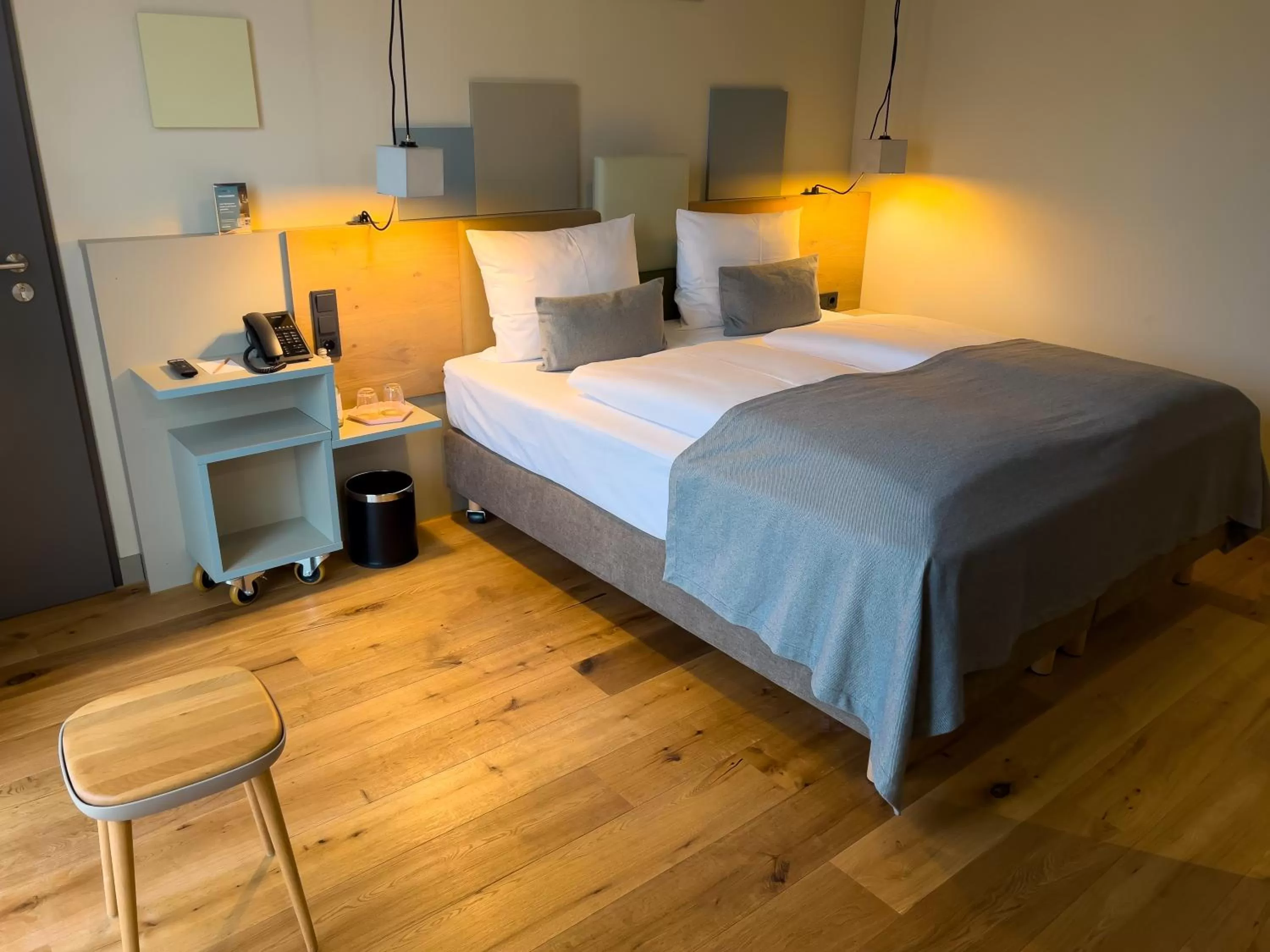 Bed in Hotel einsmehr