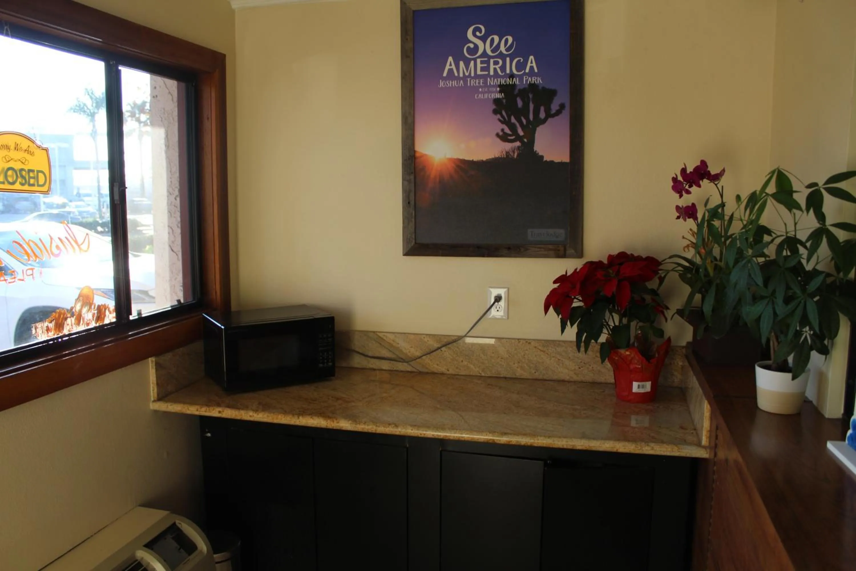 hair dresser in Travelodge by Wyndham Buena Park