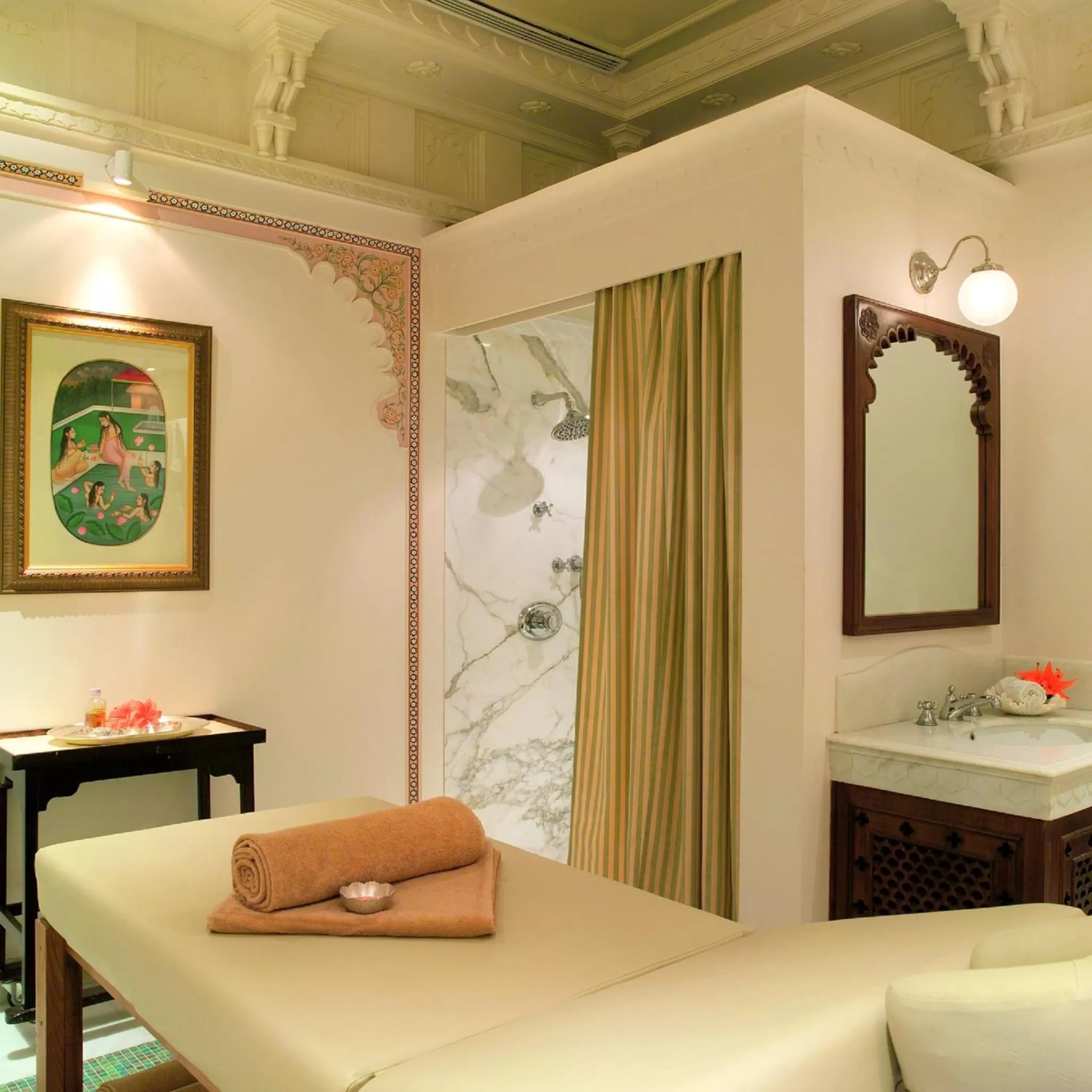 Spa and wellness centre/facilities, Bed in Taj Lake Palace Udaipur