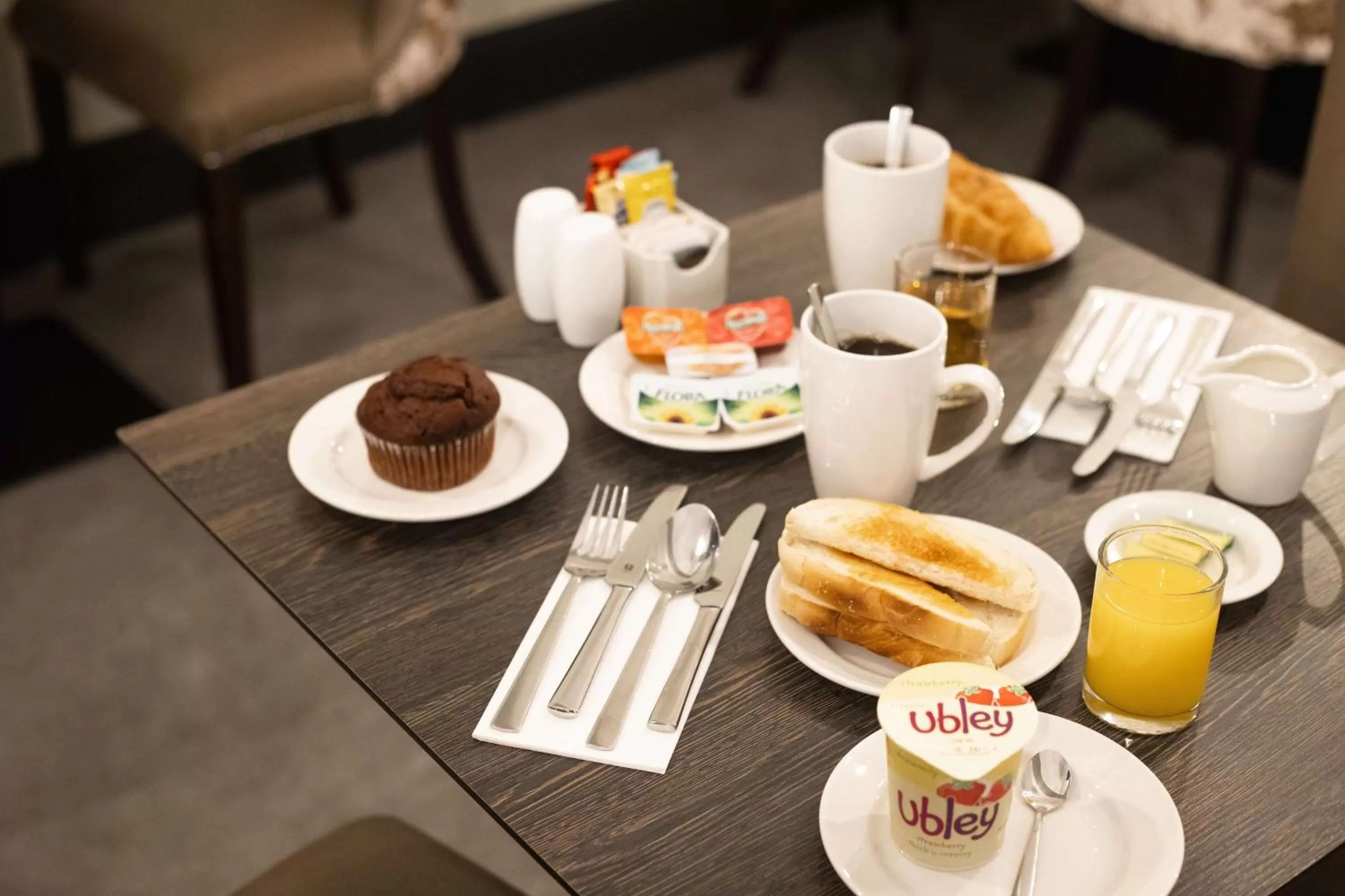 Restaurant/places to eat in The Ainscow Hotel