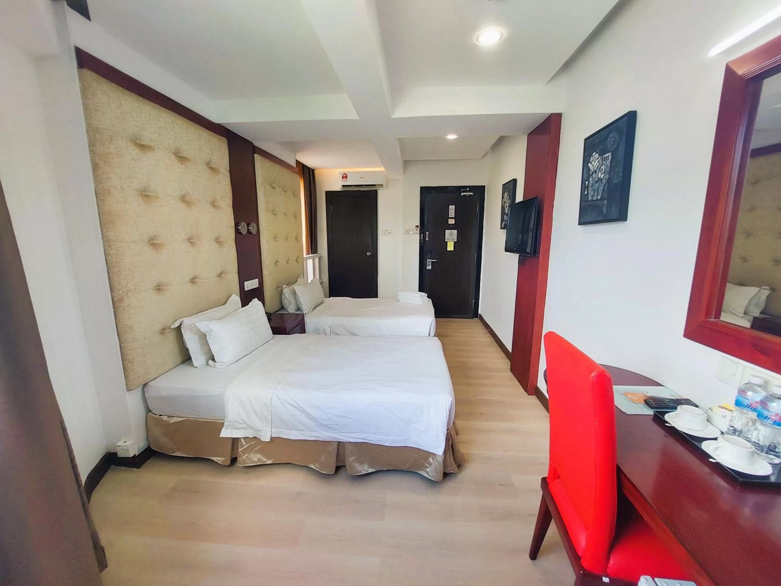 Bed in Celyn City Hotel